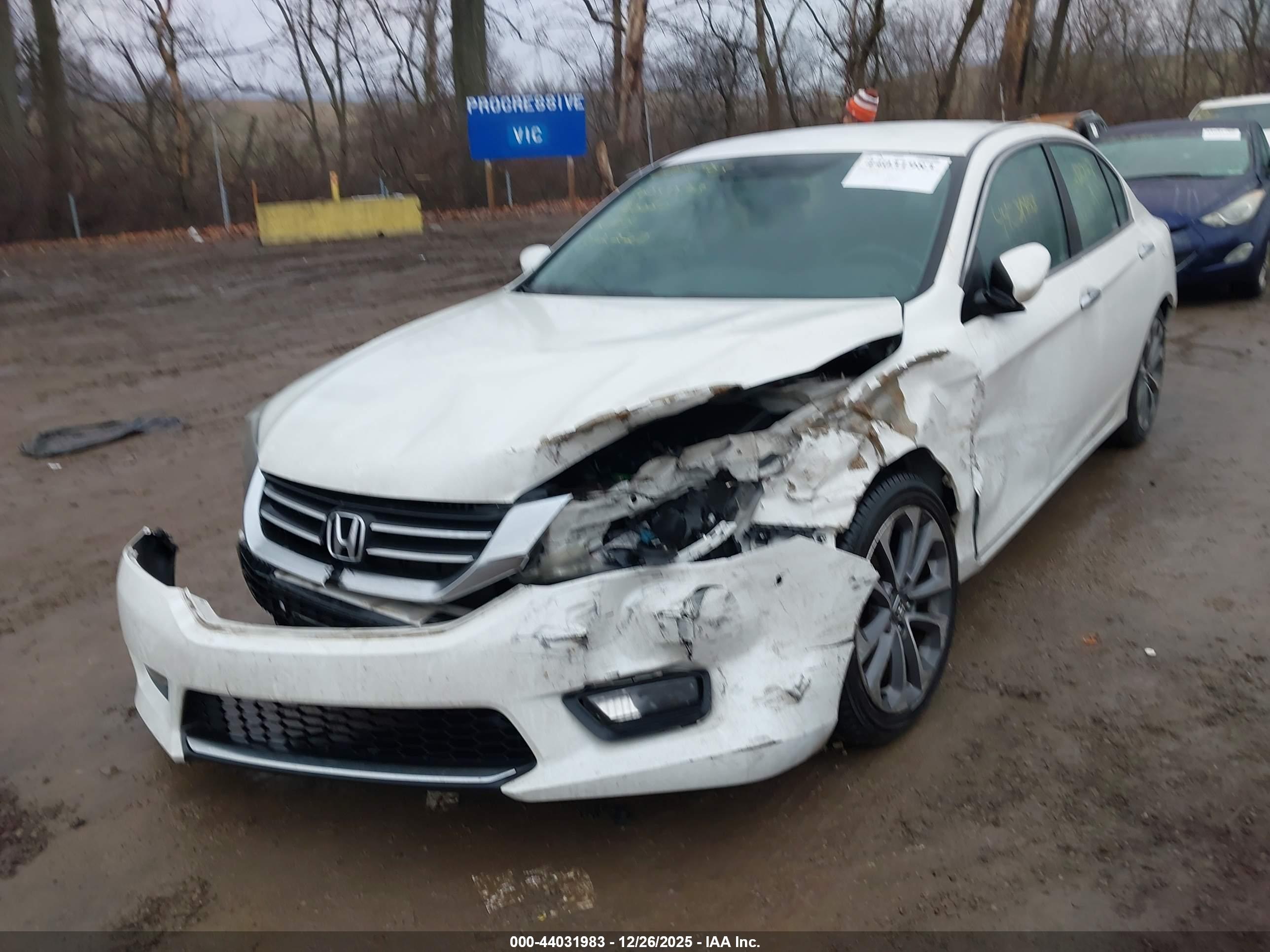 HONDA ACCORD image 2