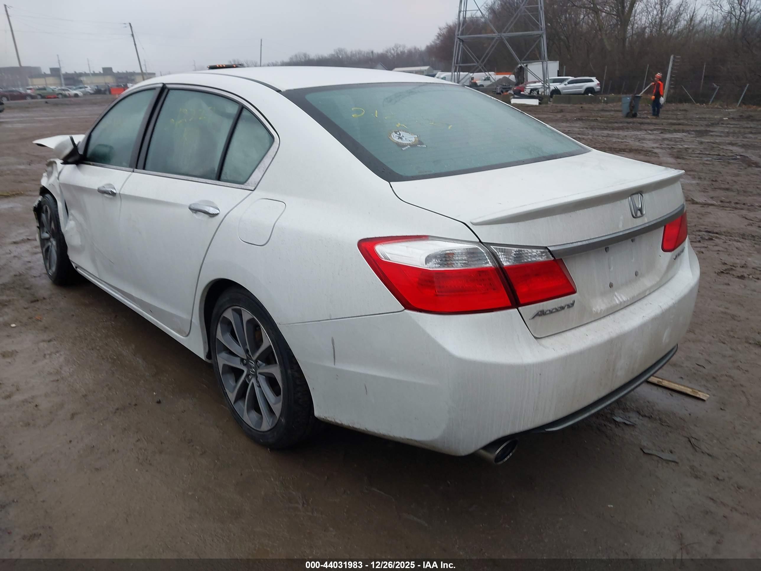HONDA ACCORD image 3