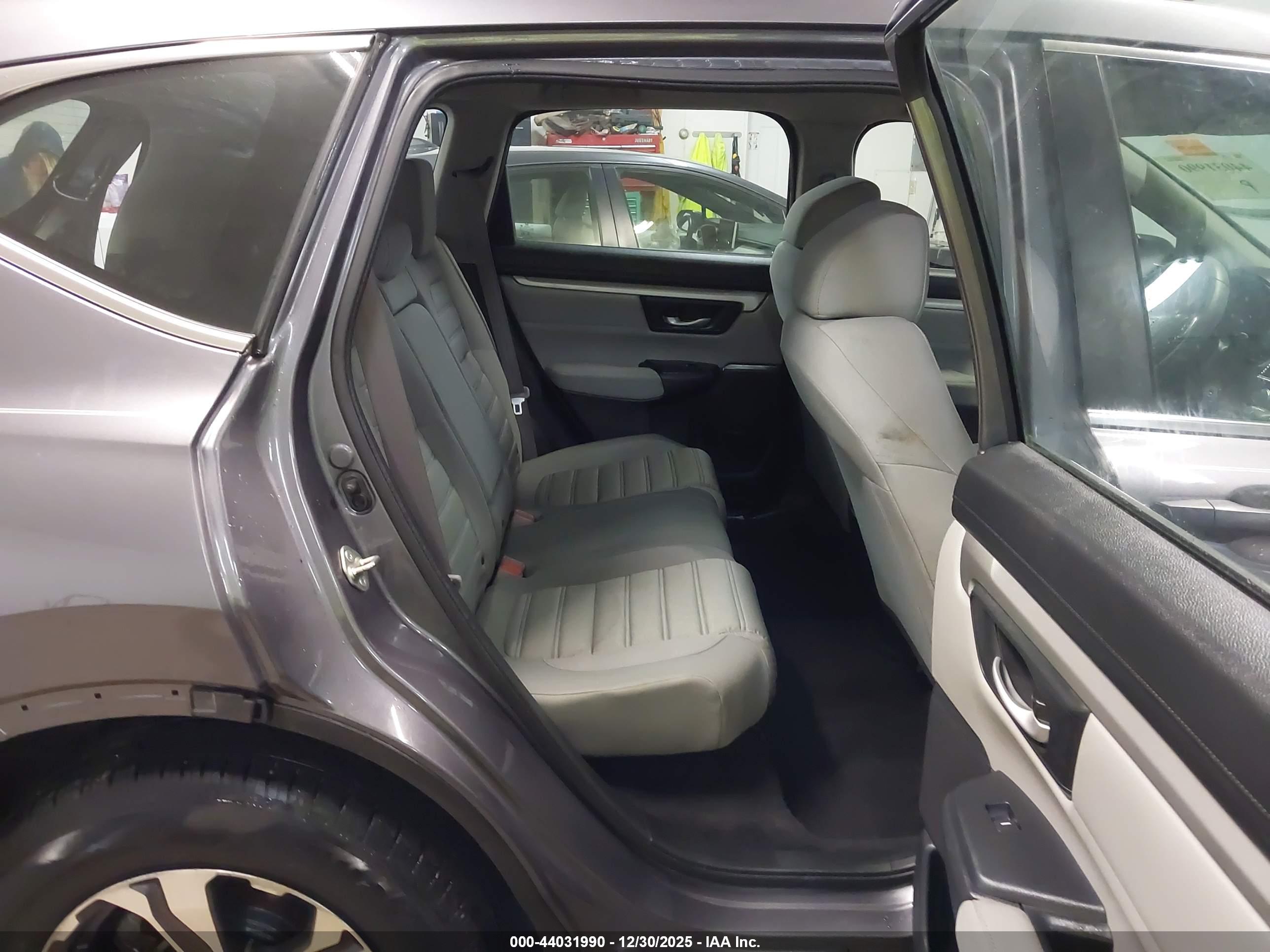 HONDA CR-V image 8