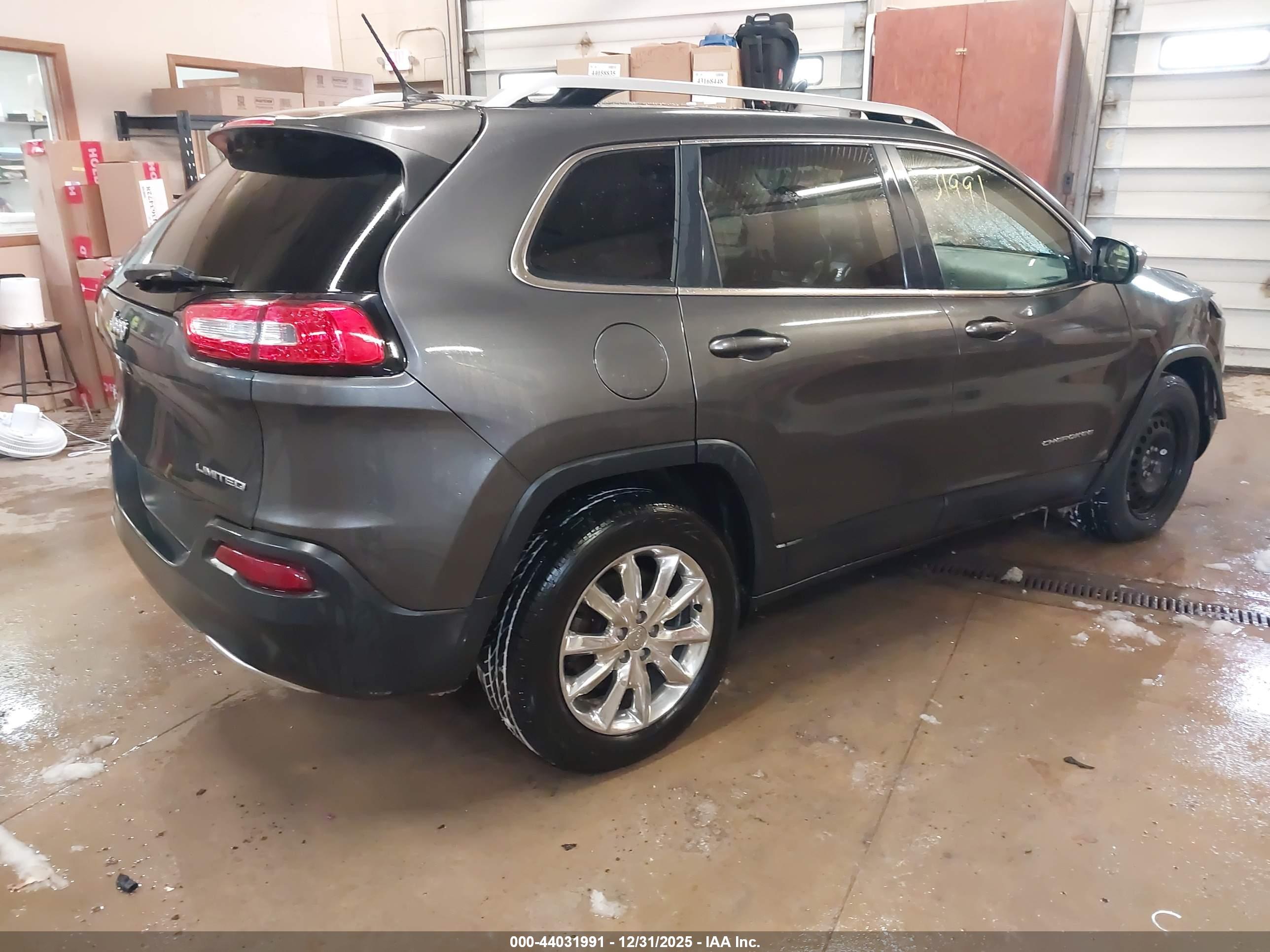 JEEP CHEROKEE image 4