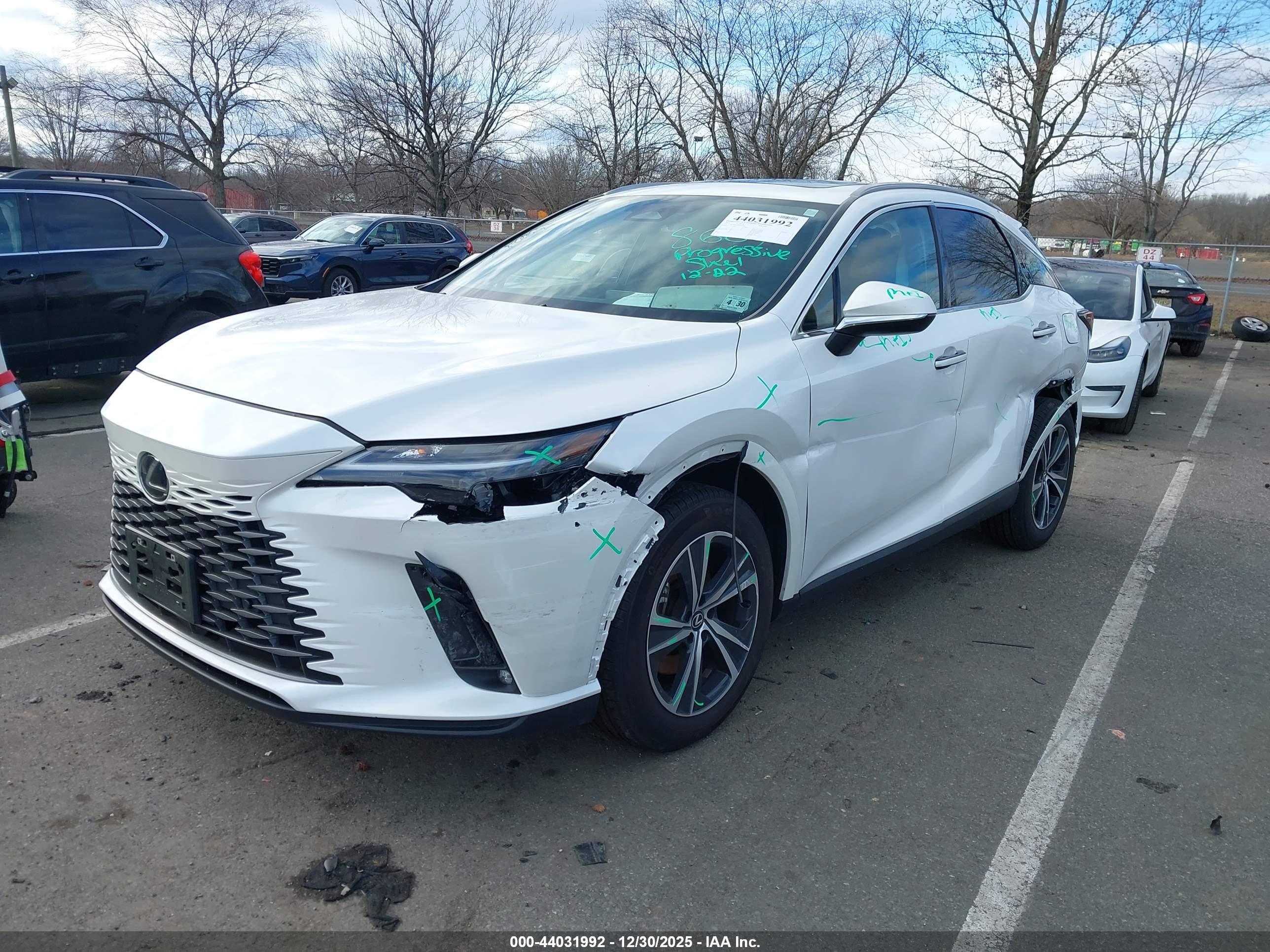 LEXUS RX image 2