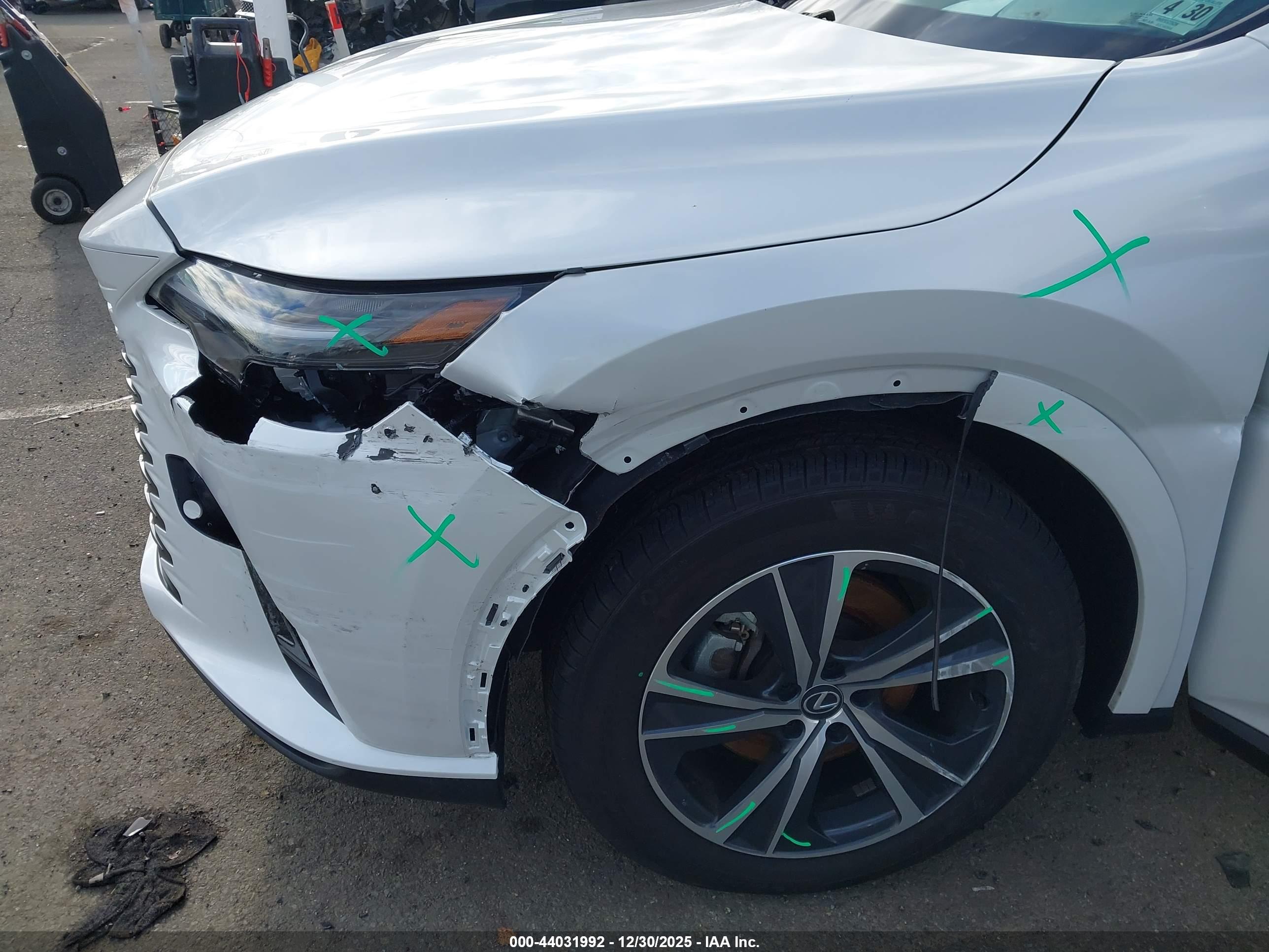 LEXUS RX image 6