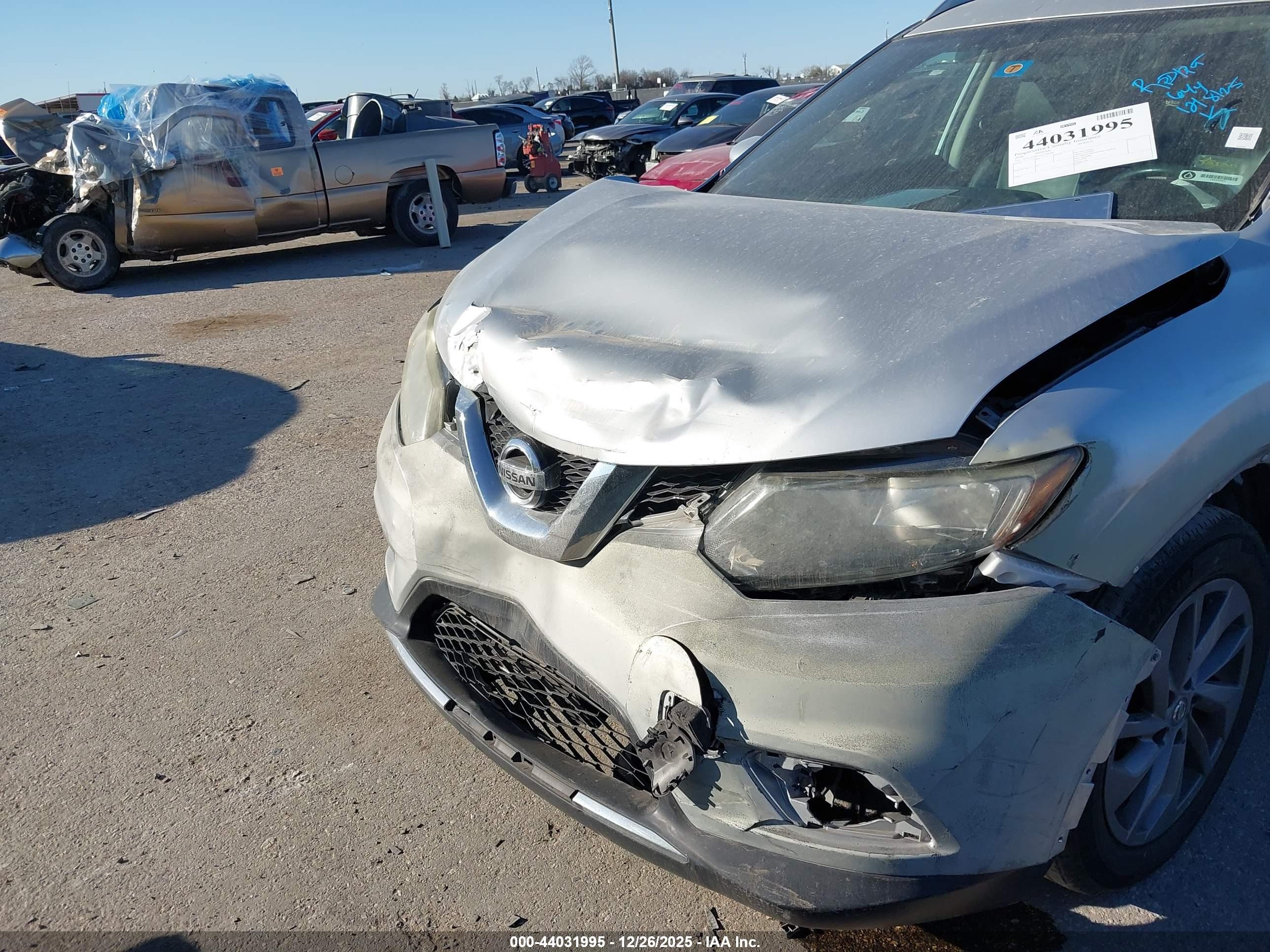NISSAN ROGUE image 6