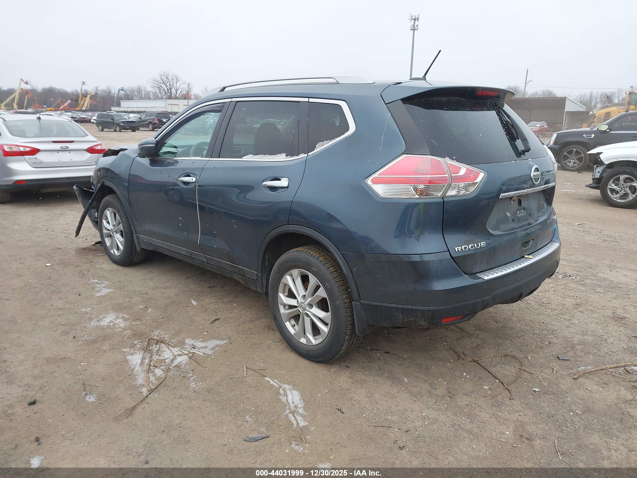 NISSAN ROGUE image 3