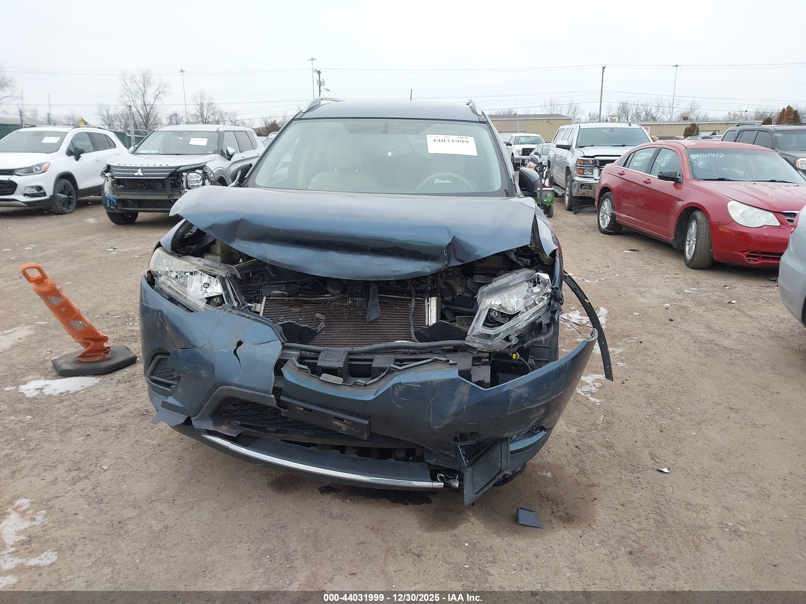 NISSAN ROGUE image 6