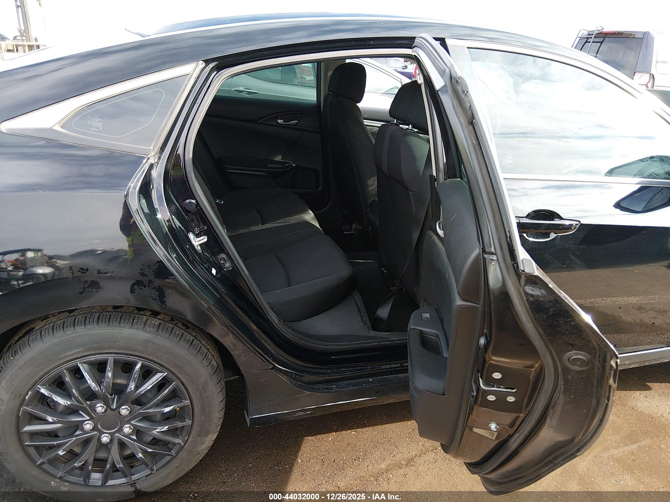 HONDA CIVIC image 8
