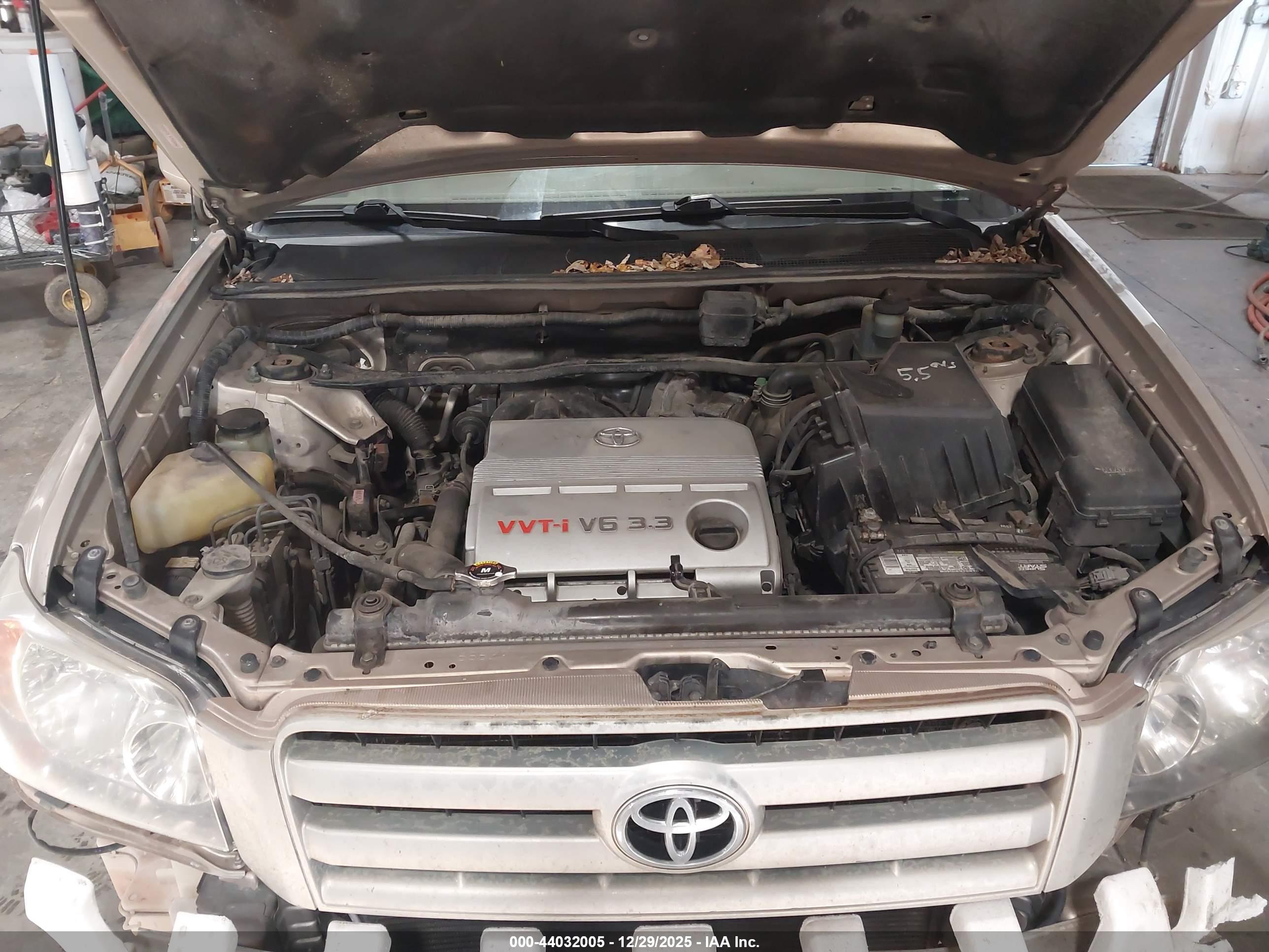 TOYOTA HIGHLANDER image 10