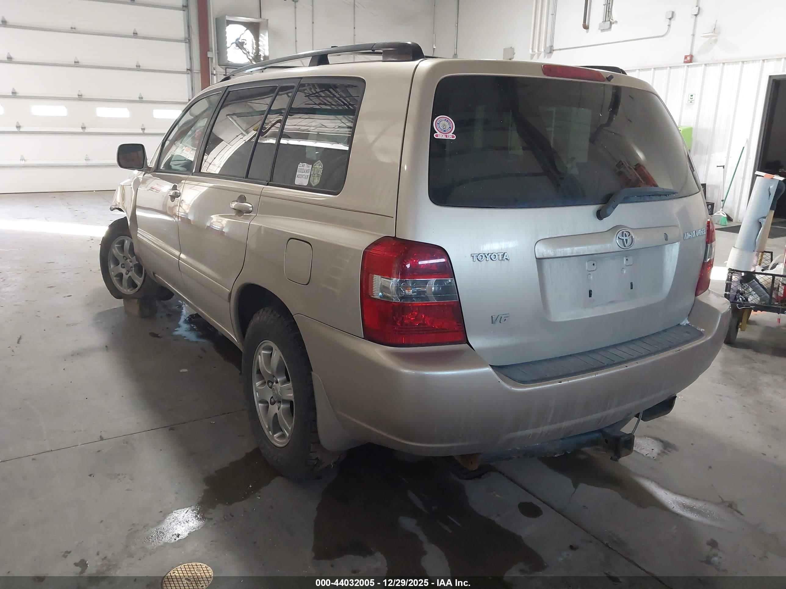 TOYOTA HIGHLANDER image 3