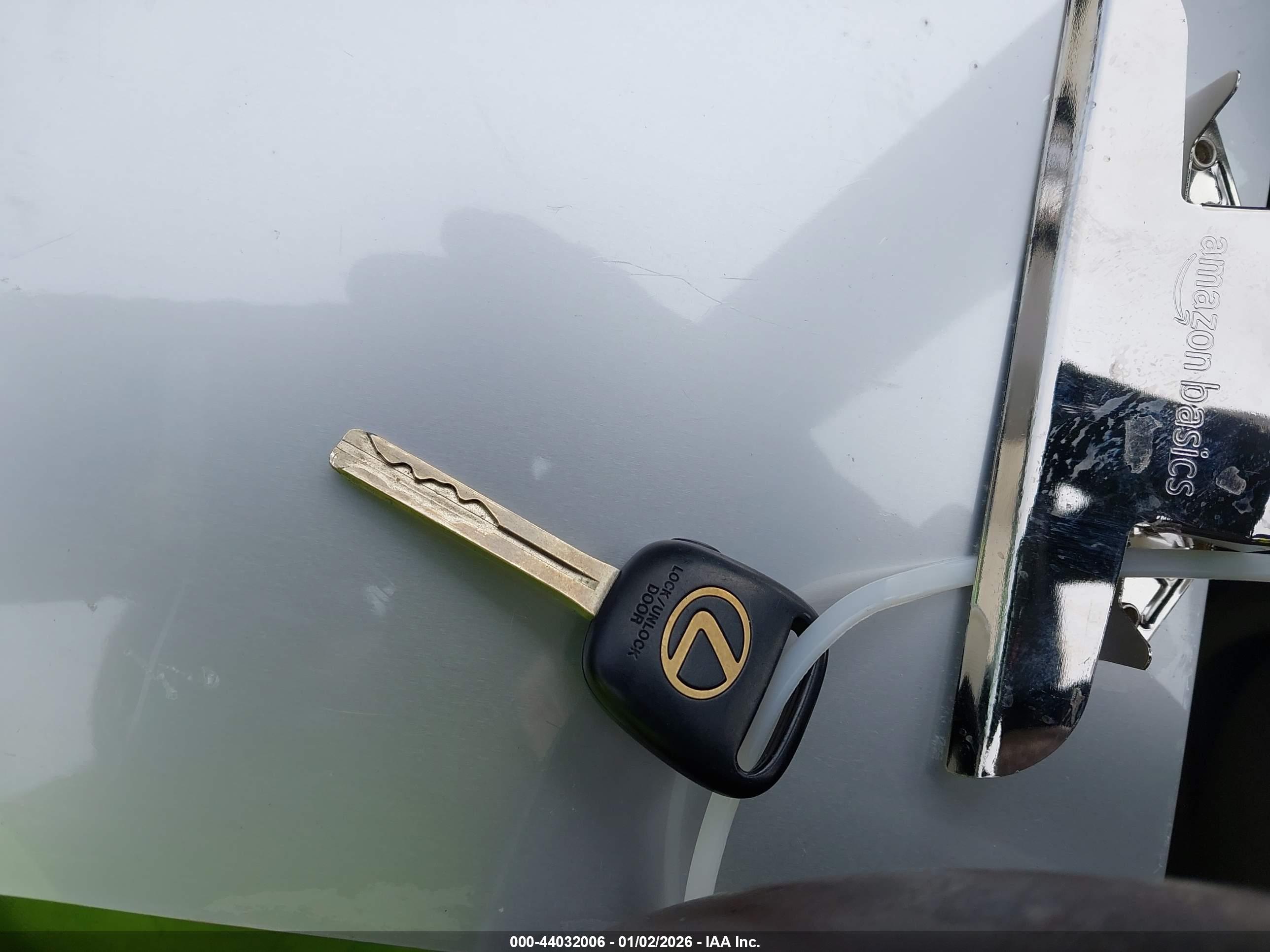 LEXUS ES image 11