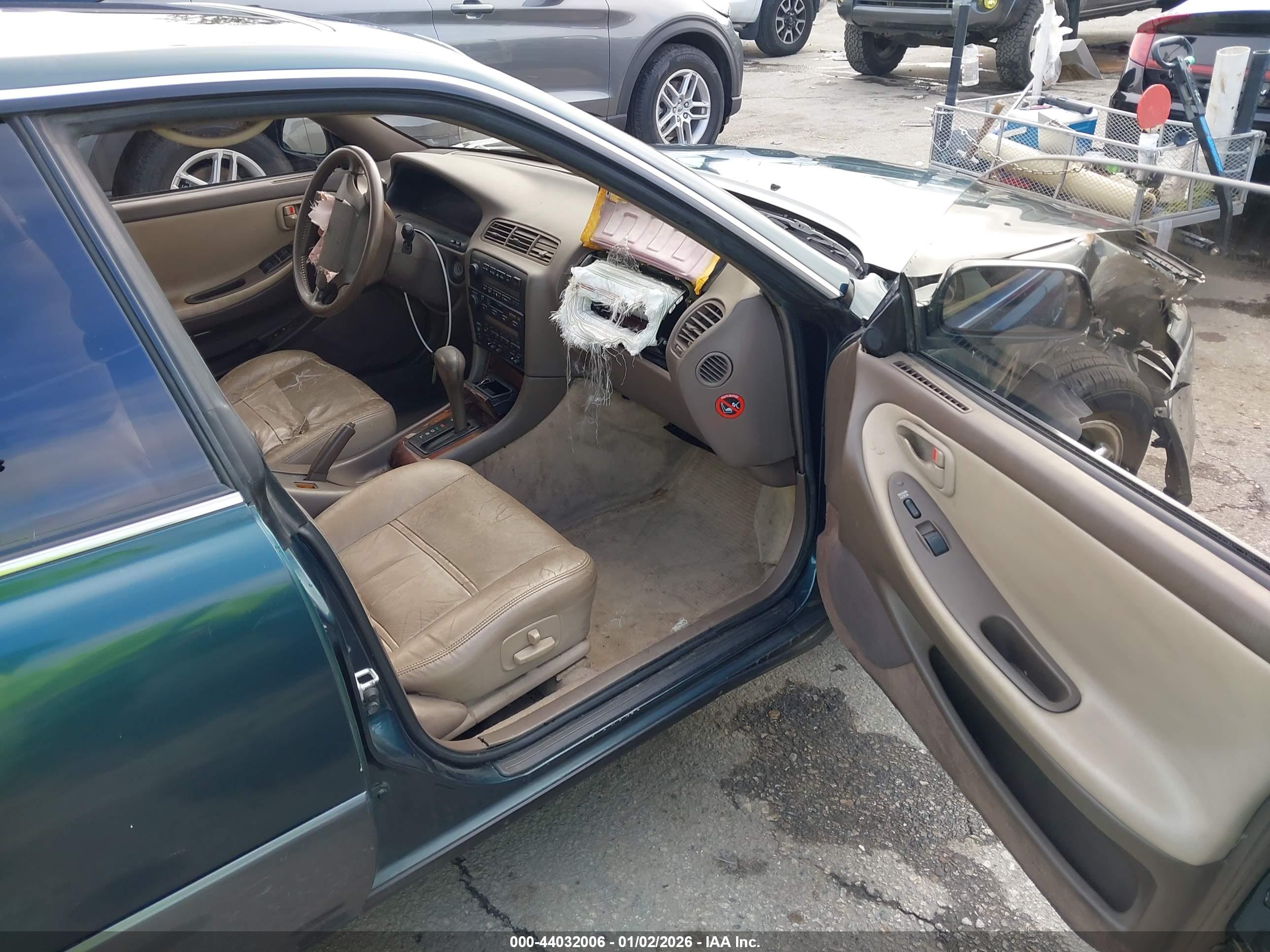 LEXUS ES image 5