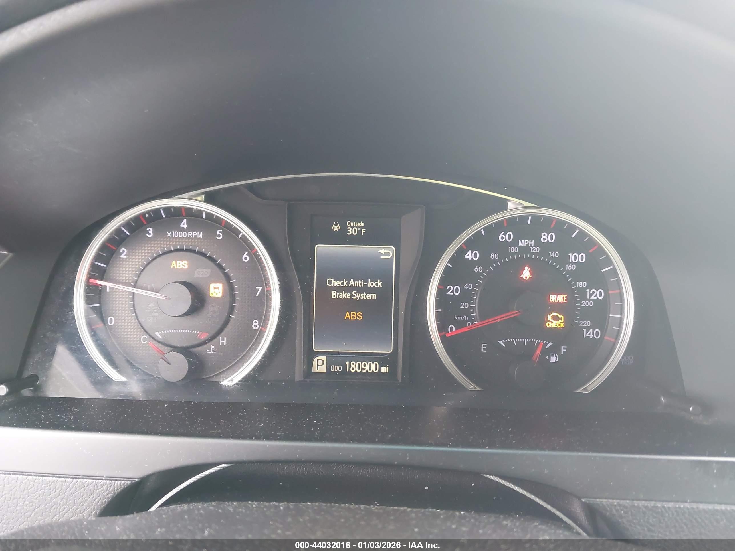 TOYOTA CAMRY image 7