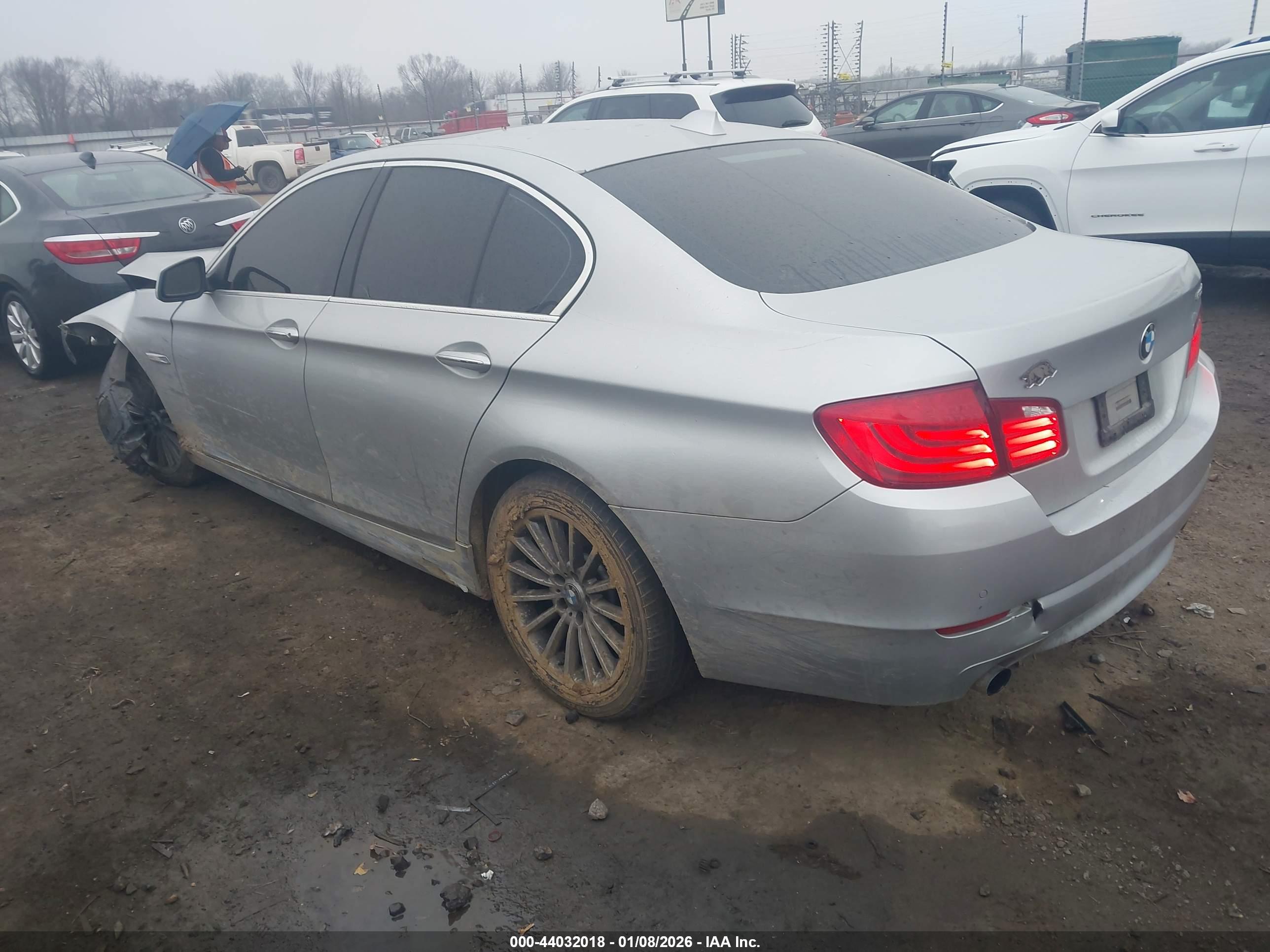 BMW 535I image 3