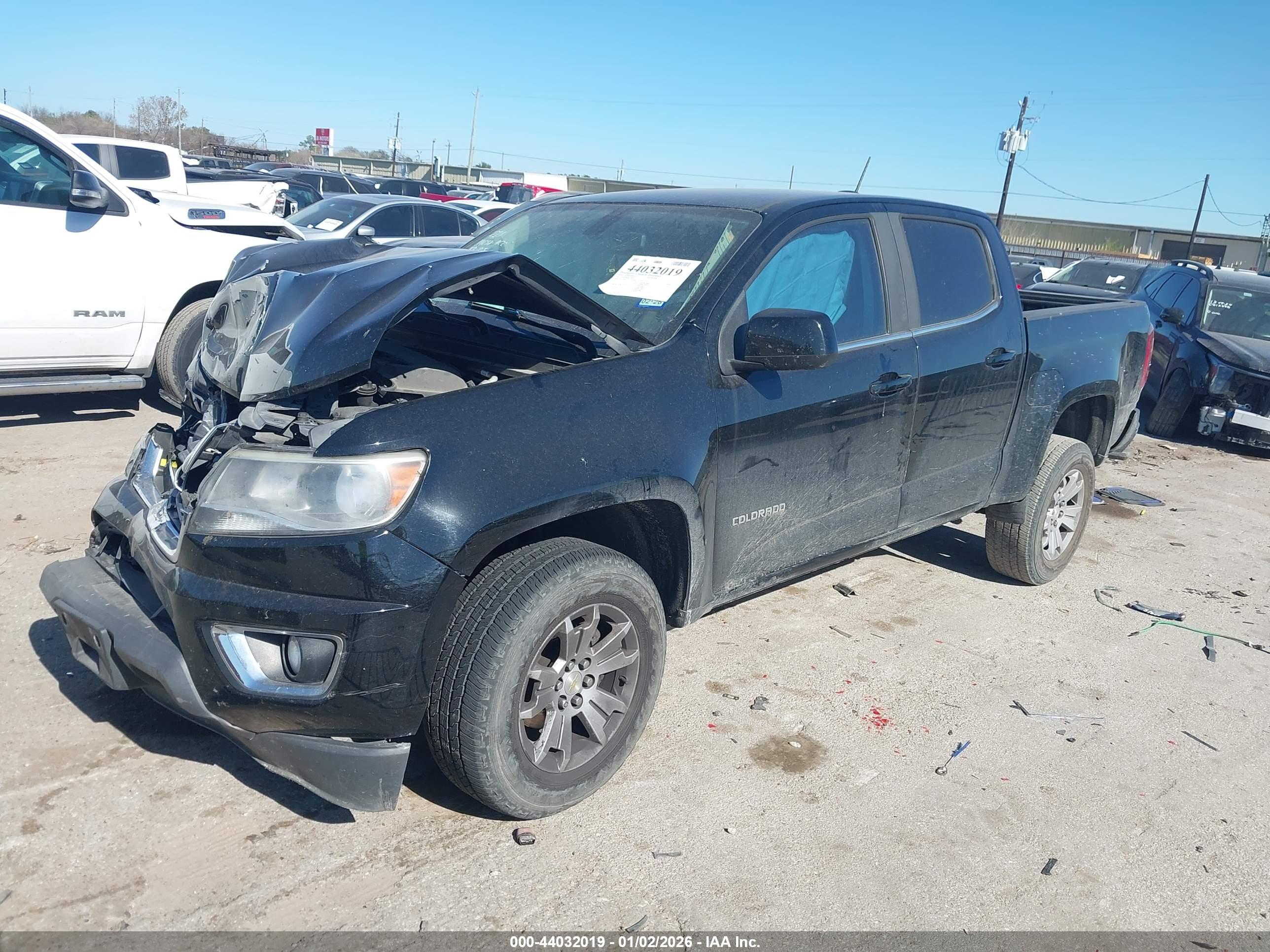 CHEVROLET COLORADO image 2