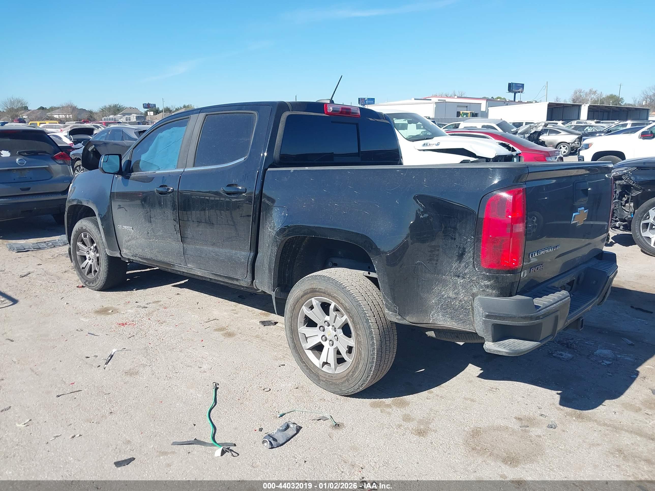 CHEVROLET COLORADO image 3
