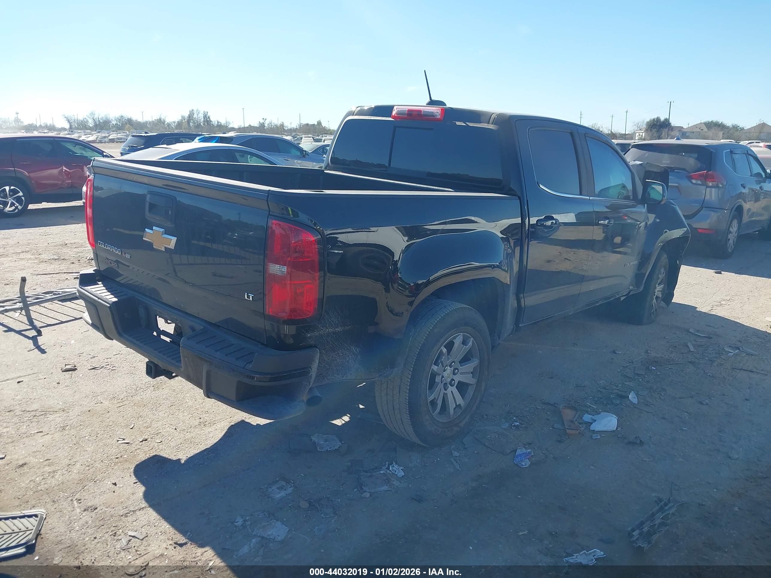CHEVROLET COLORADO image 4
