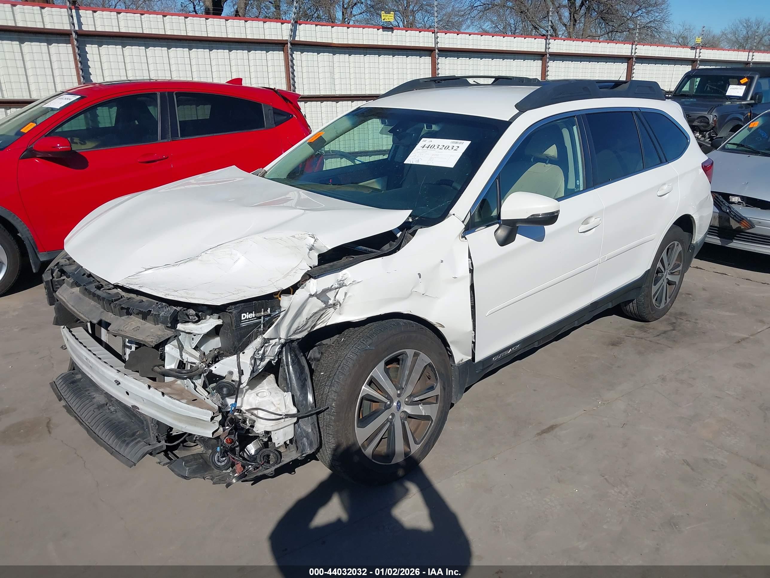 SUBARU OUTBACK image 2