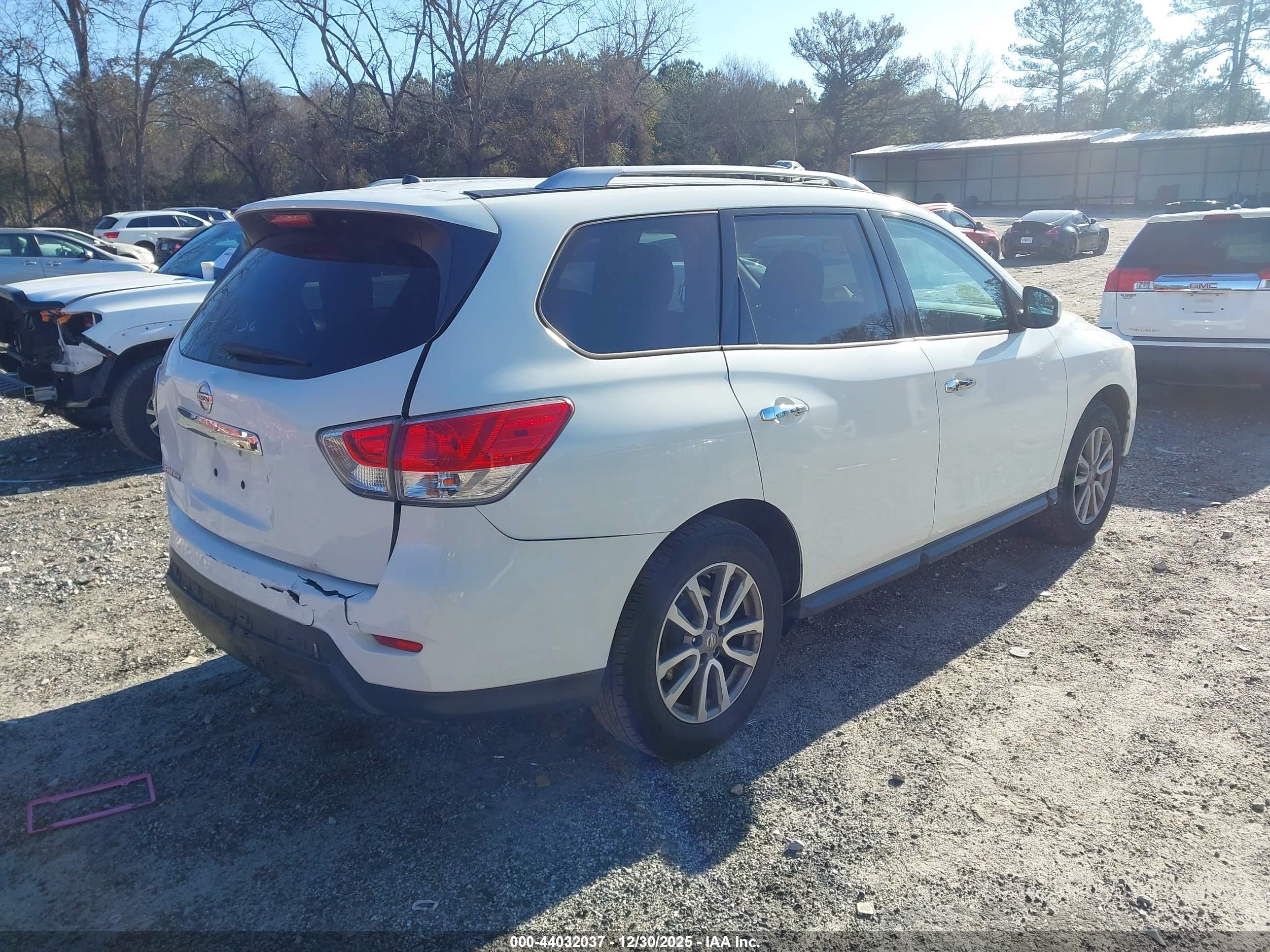 NISSAN PATHFINDER image 4