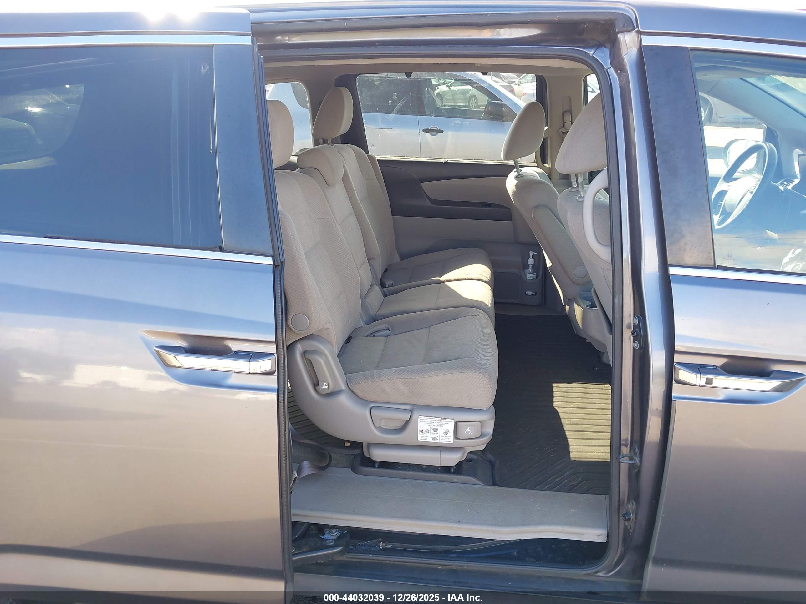 HONDA ODYSSEY image 8