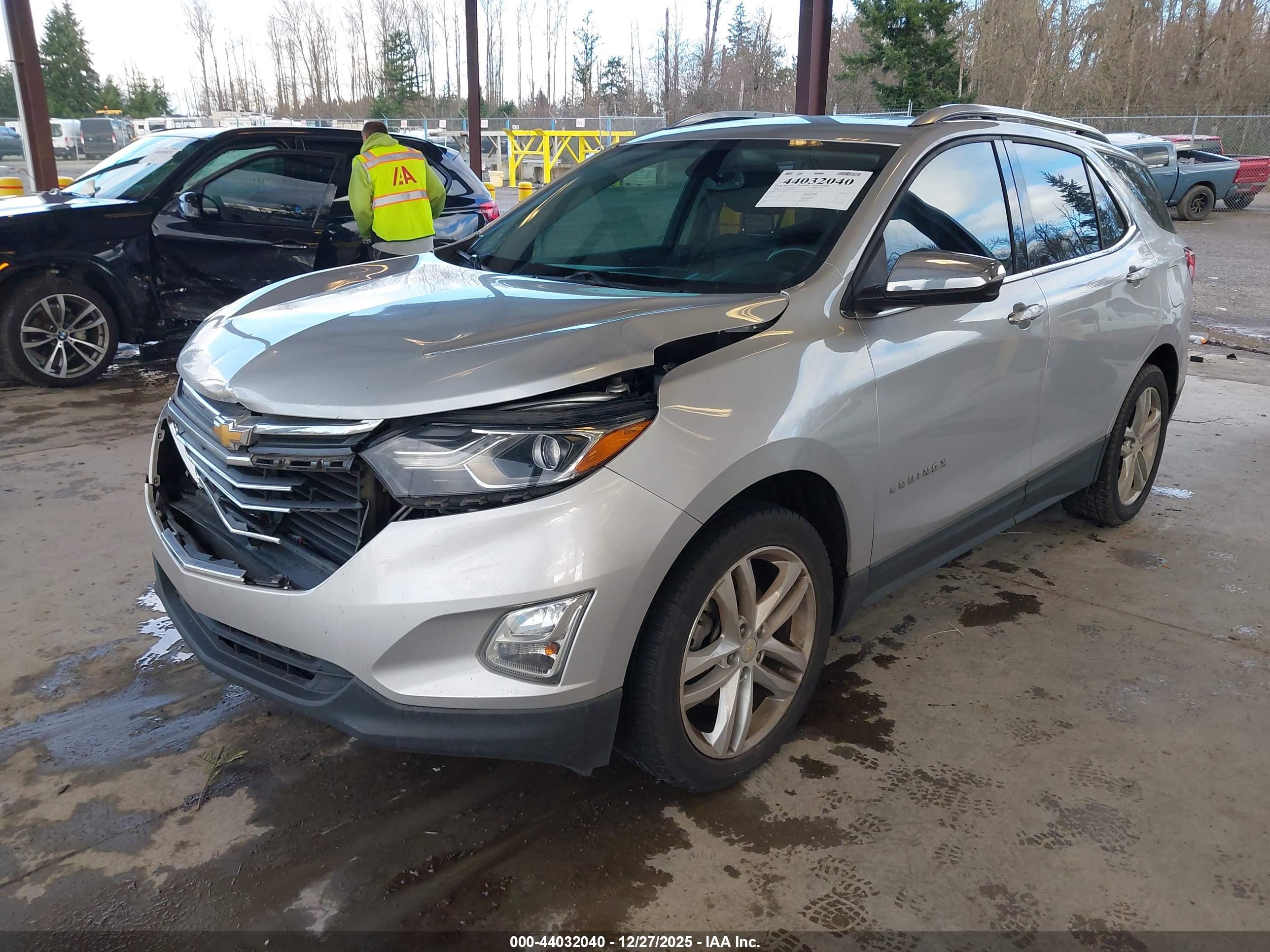 CHEVROLET EQUINOX image 2
