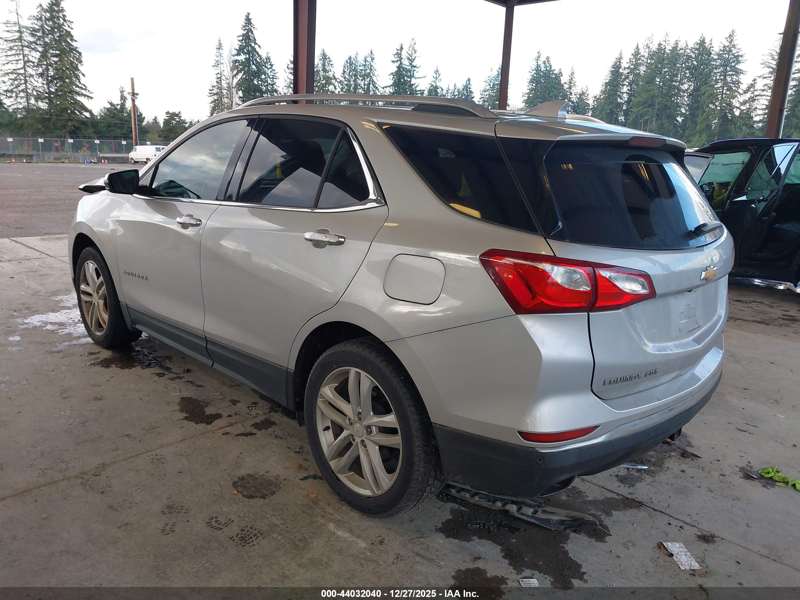 CHEVROLET EQUINOX image 3