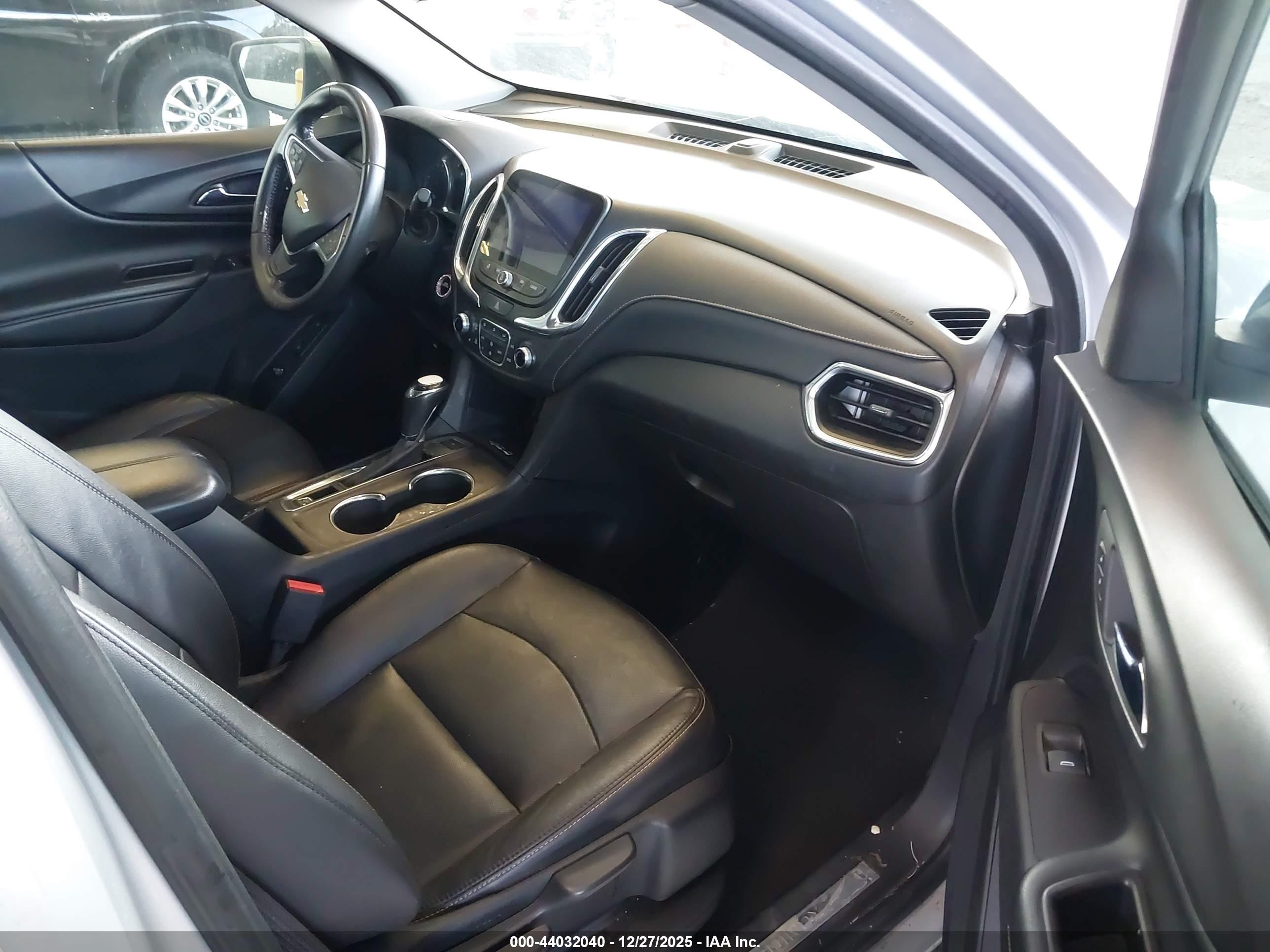 CHEVROLET EQUINOX image 5