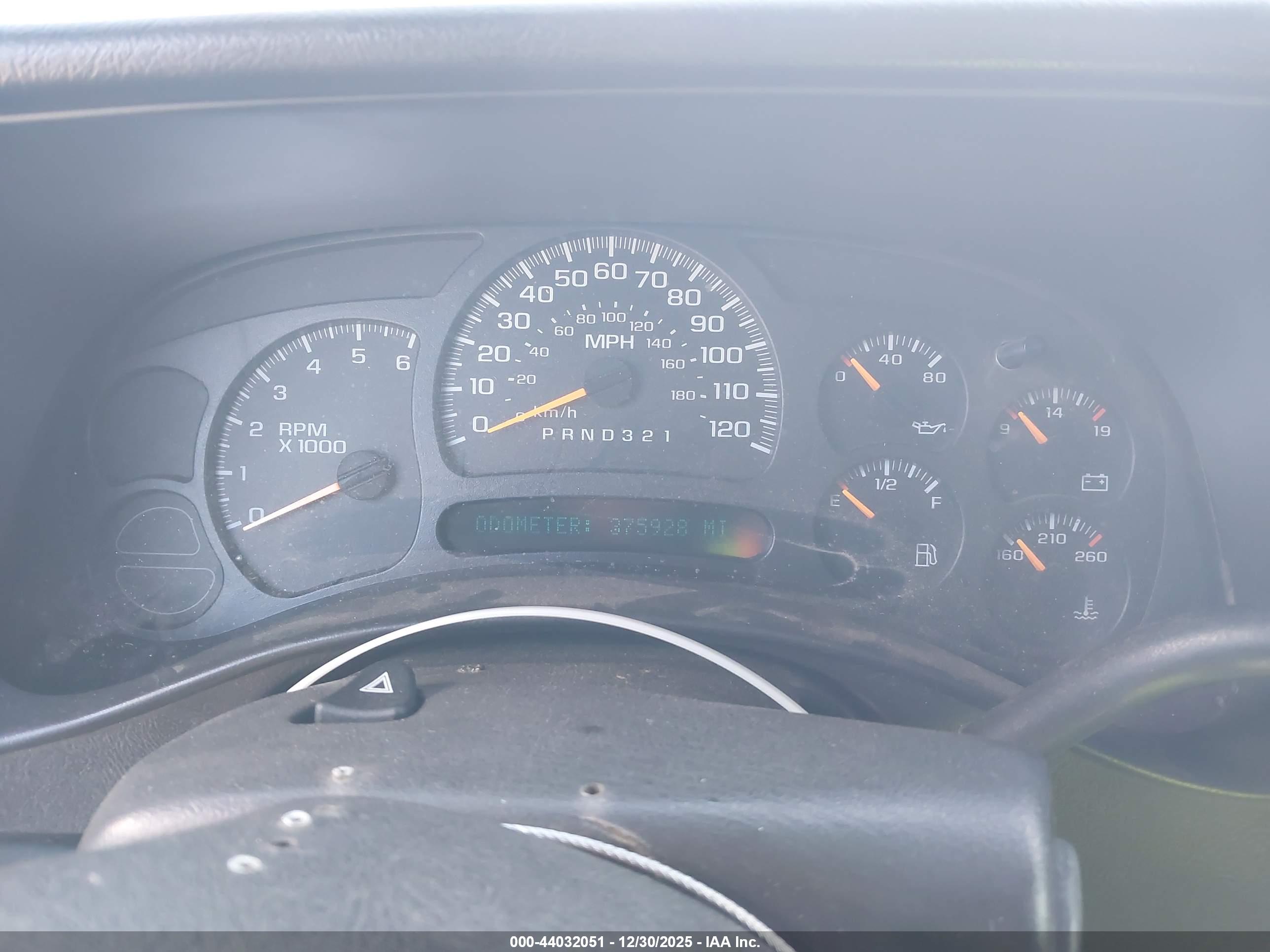 CHEVROLET SILVERADO image 7