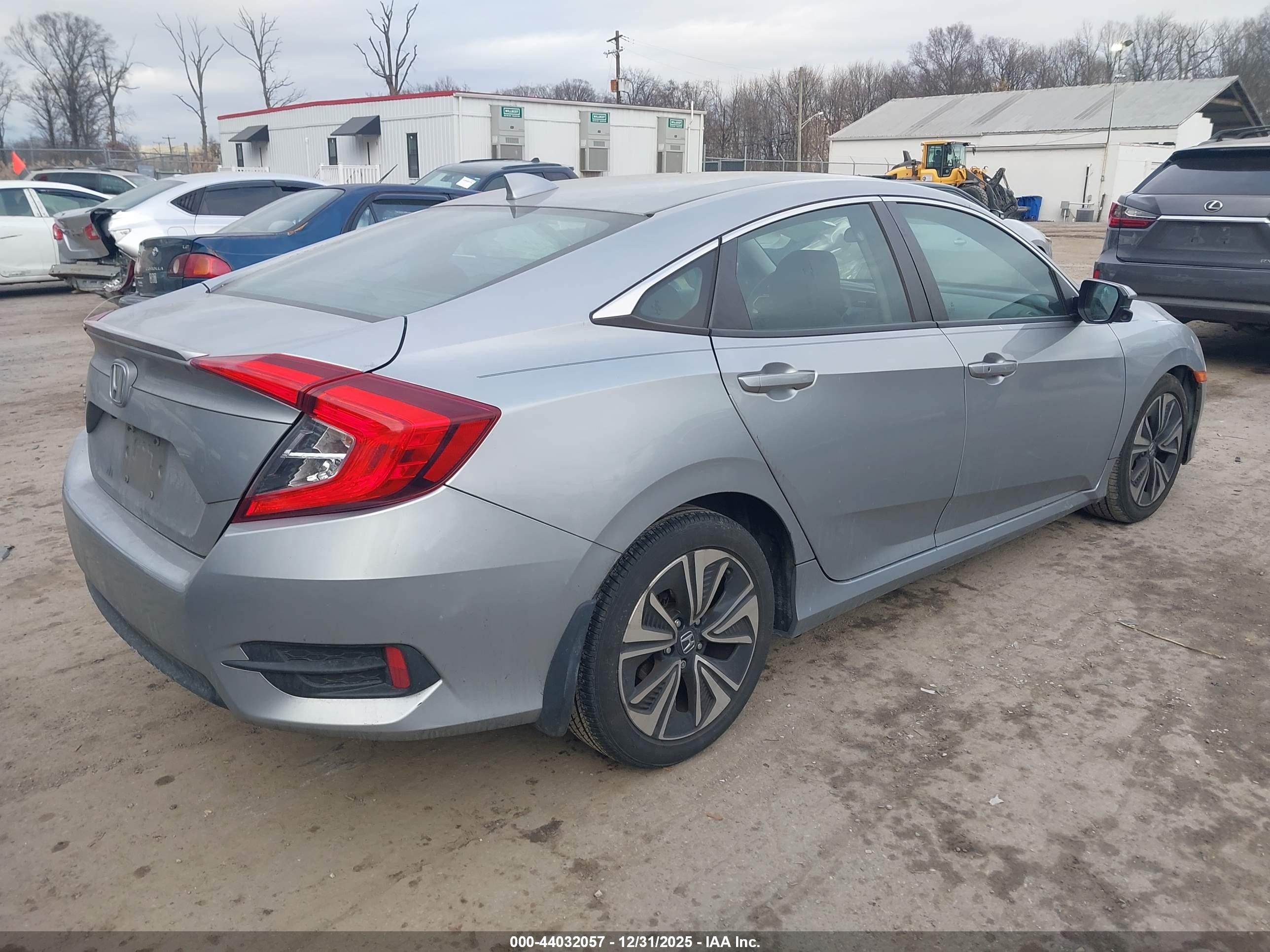 HONDA CIVIC image 4