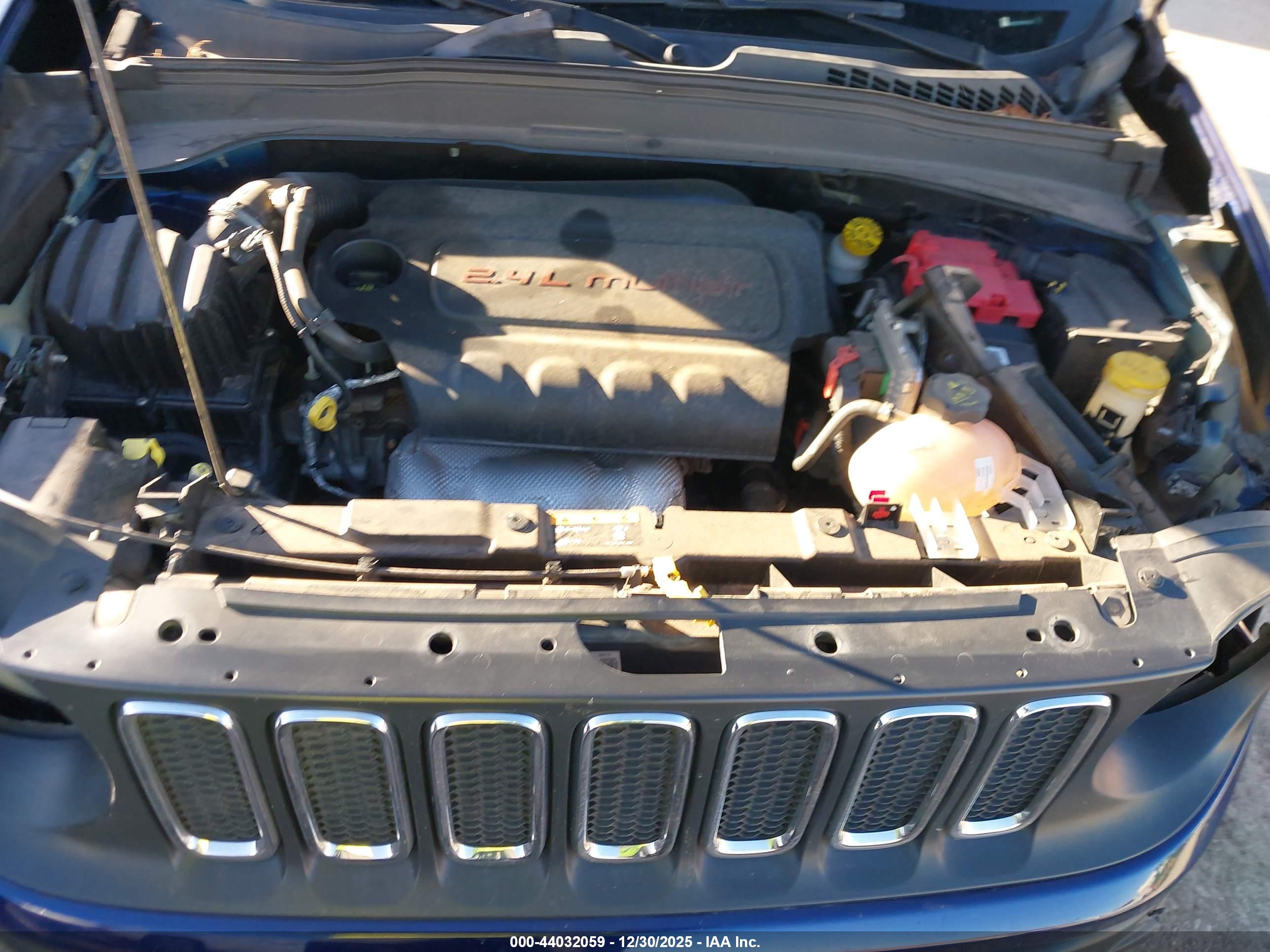 JEEP RENEGADE image 10