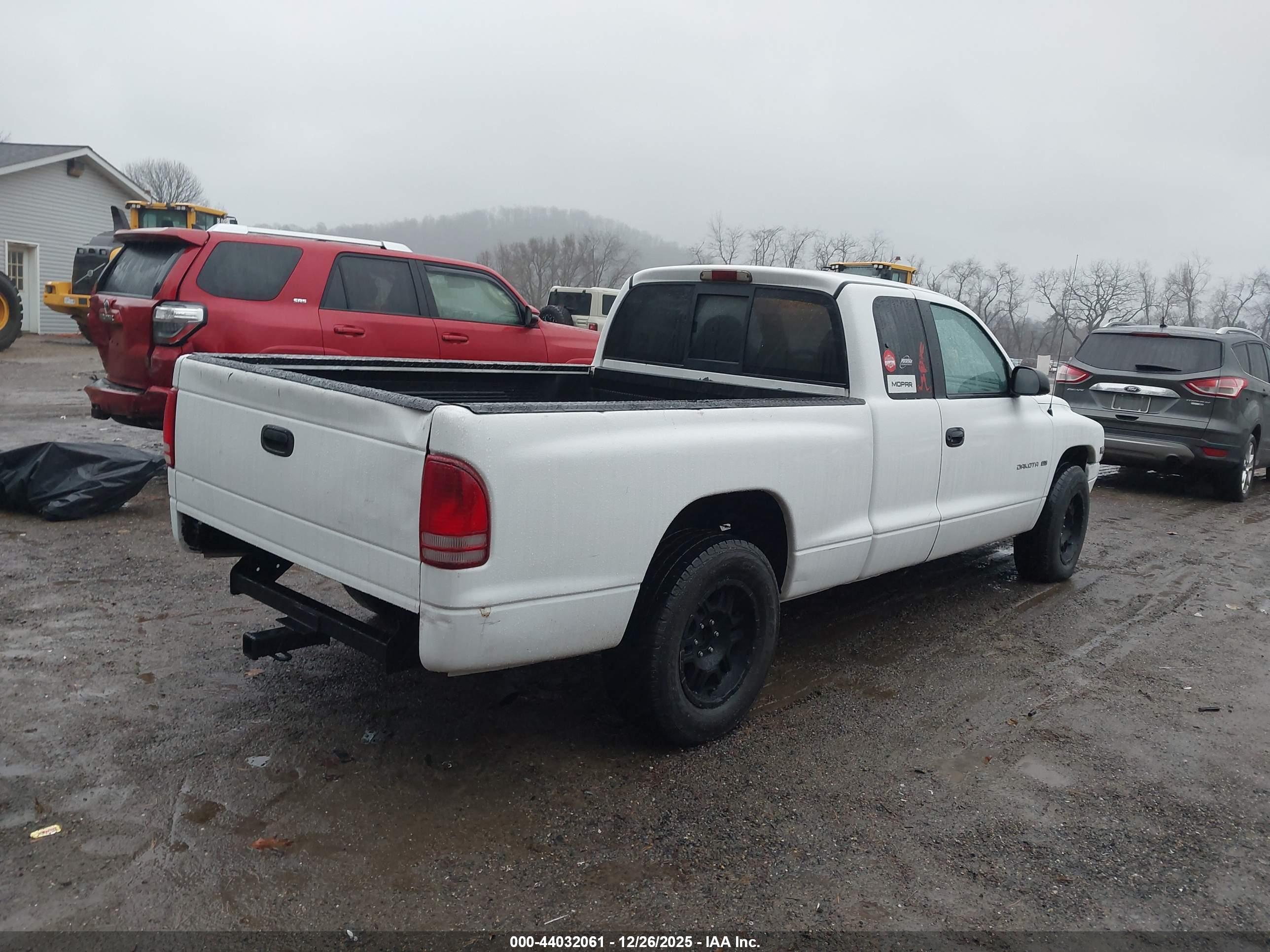 DODGE DAKOTA image 4