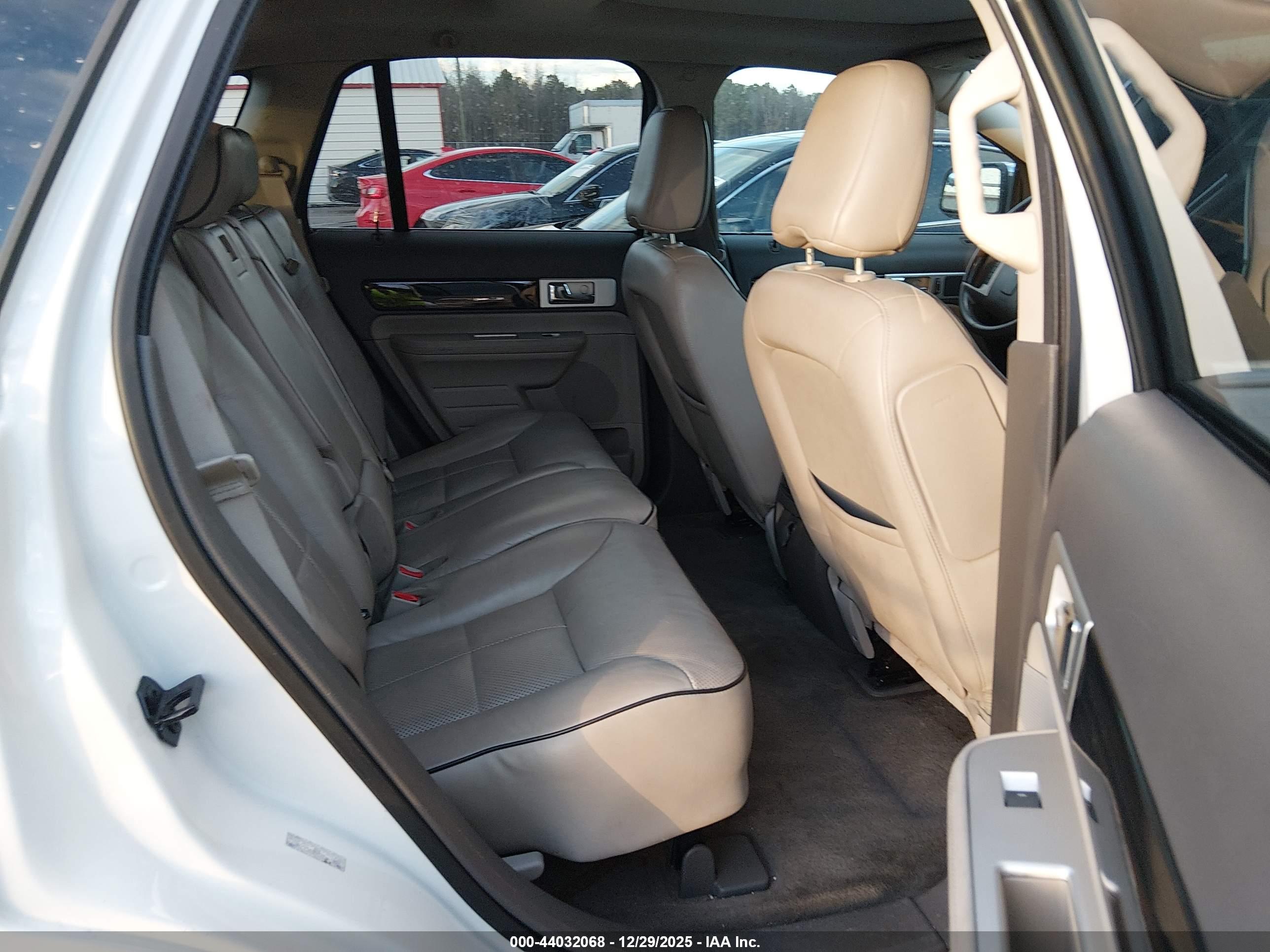 LINCOLN MKX image 8