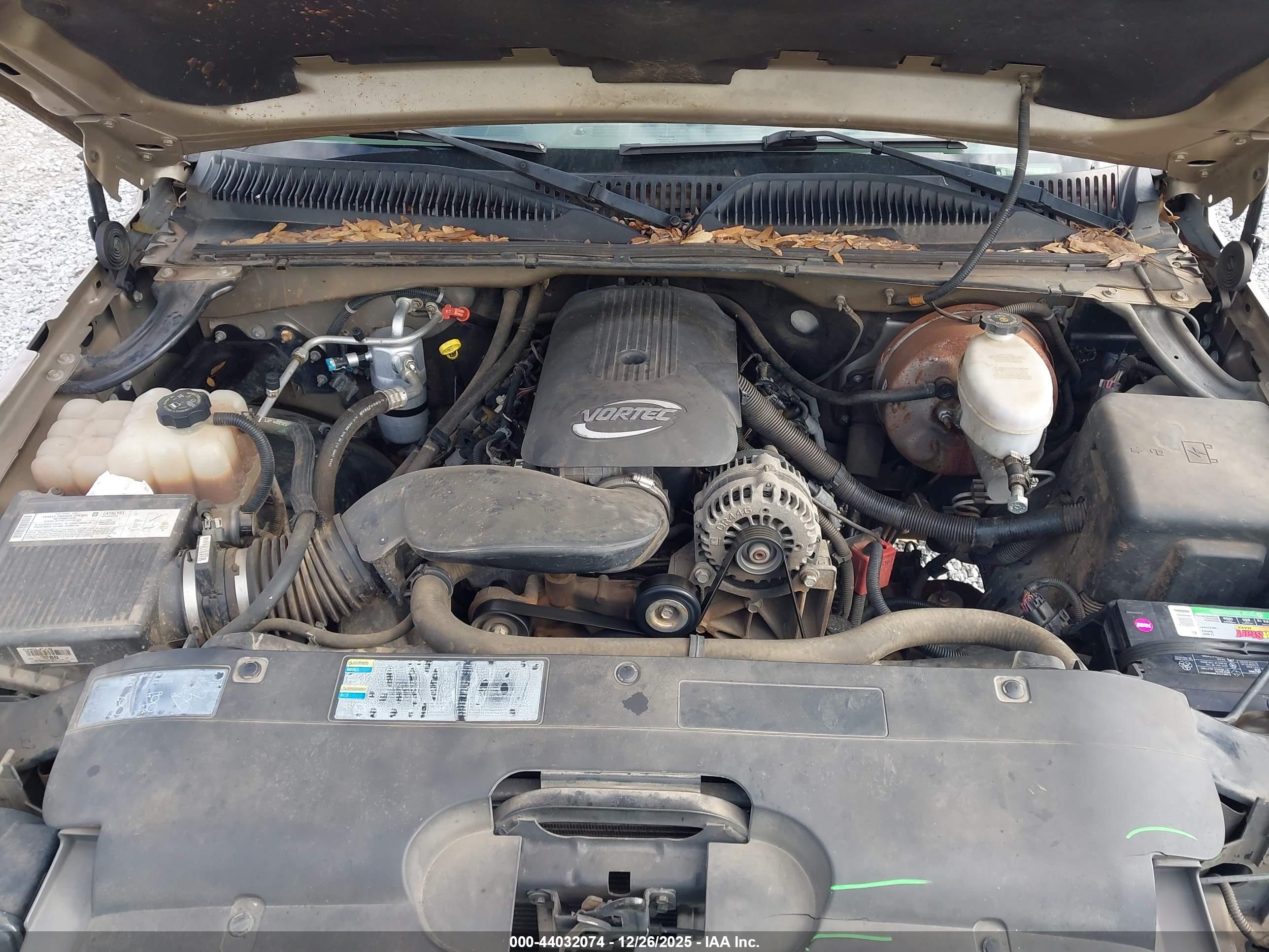 CHEVROLET SILVERADO image 10