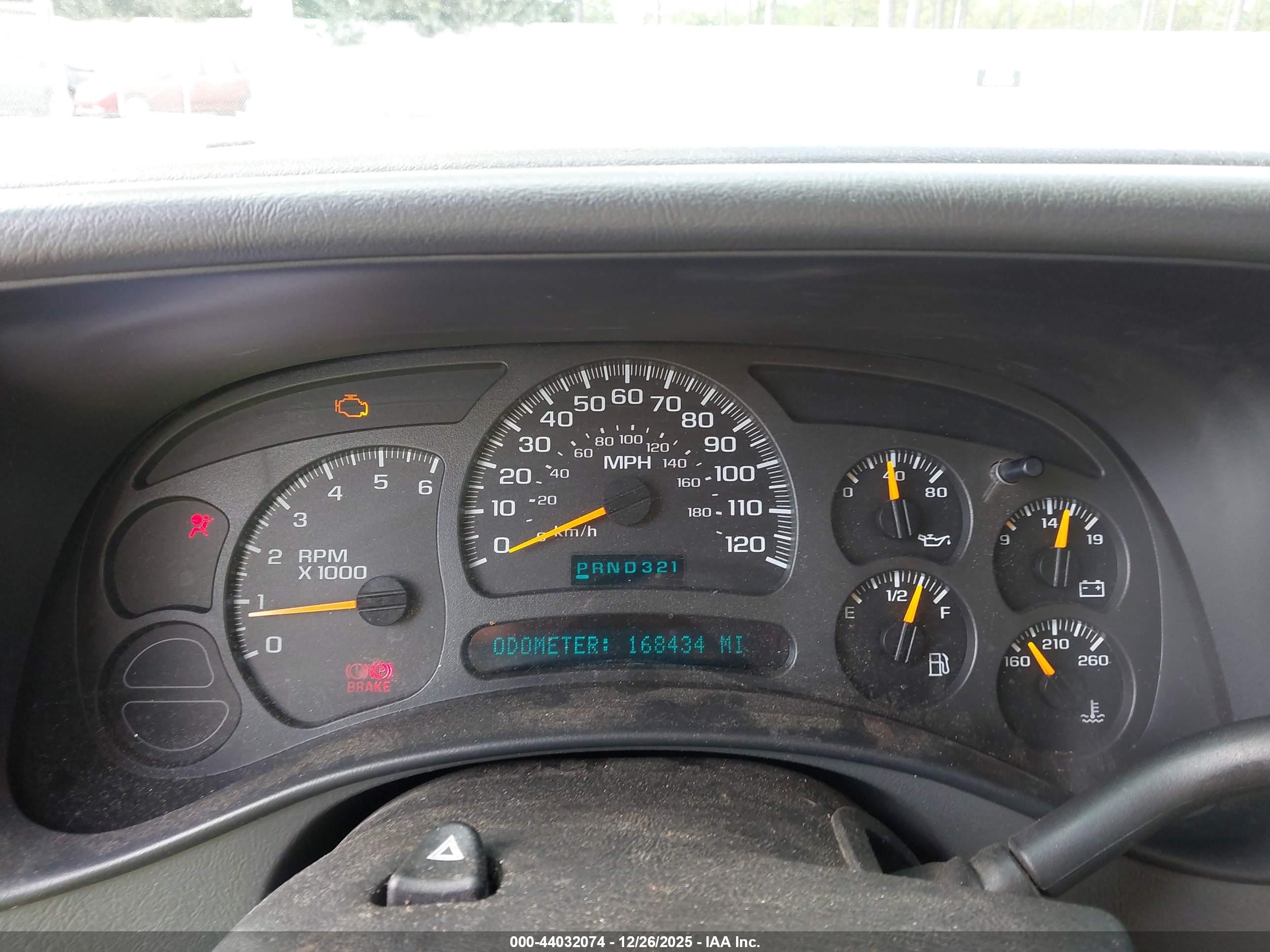 CHEVROLET SILVERADO image 7