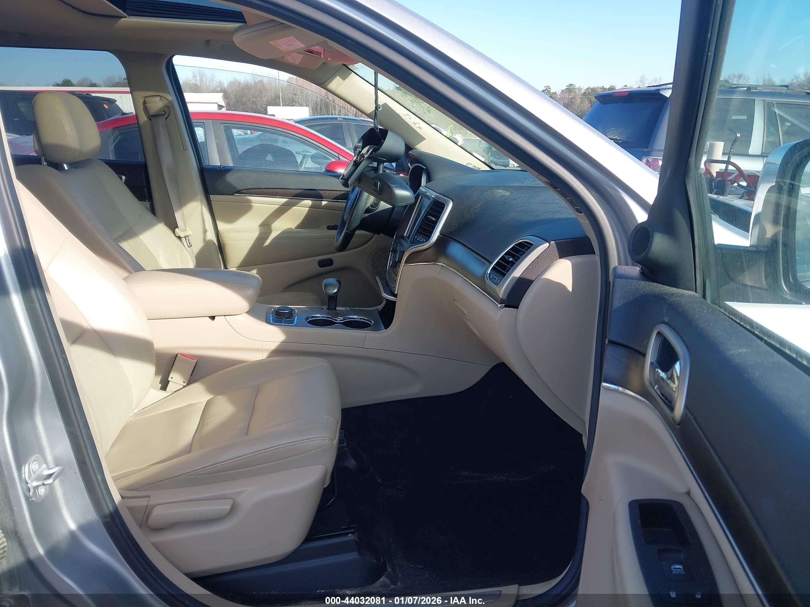 JEEP GRAND image 5