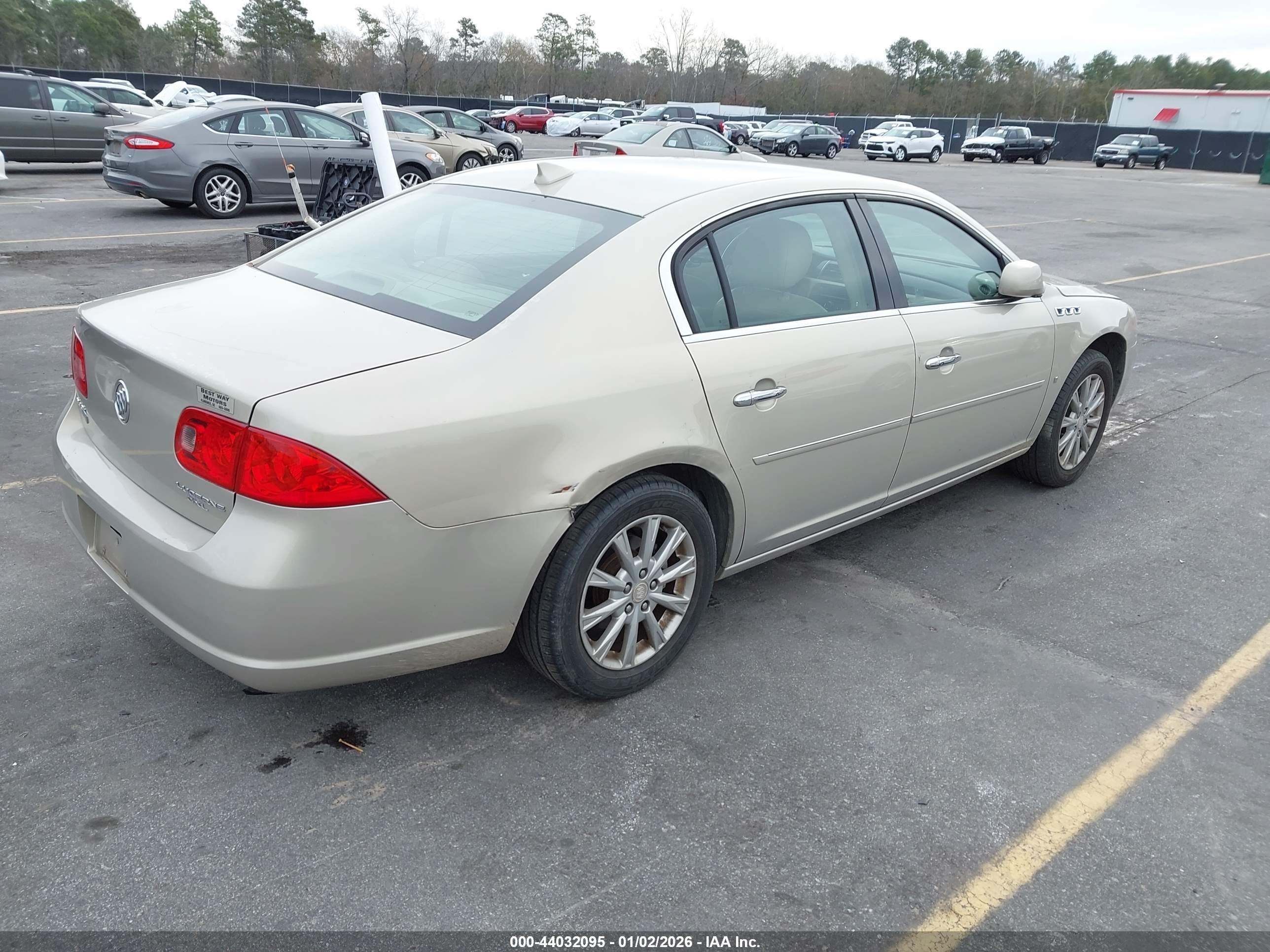BUICK LUCERNE image 4