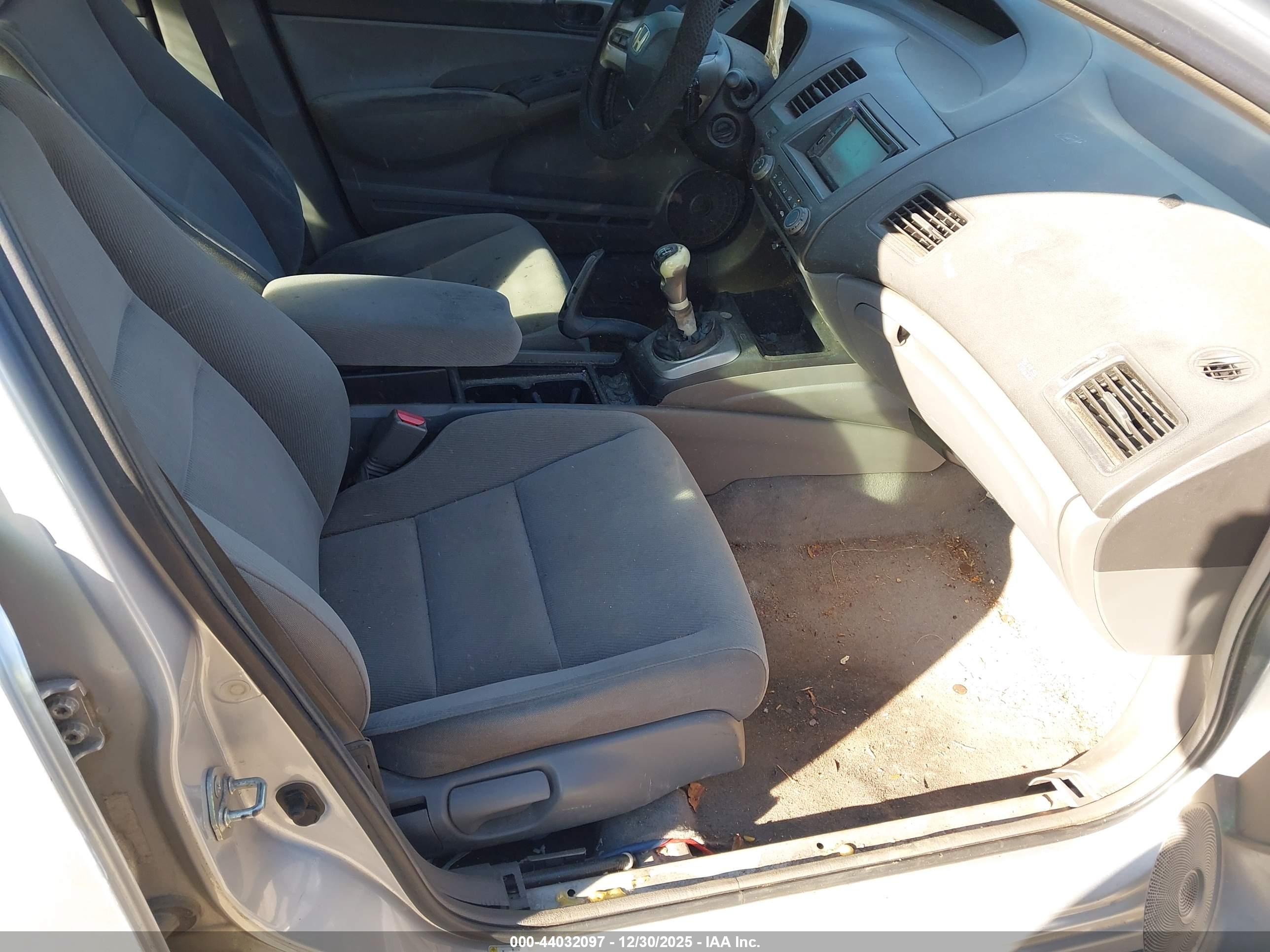 HONDA CIVIC image 5