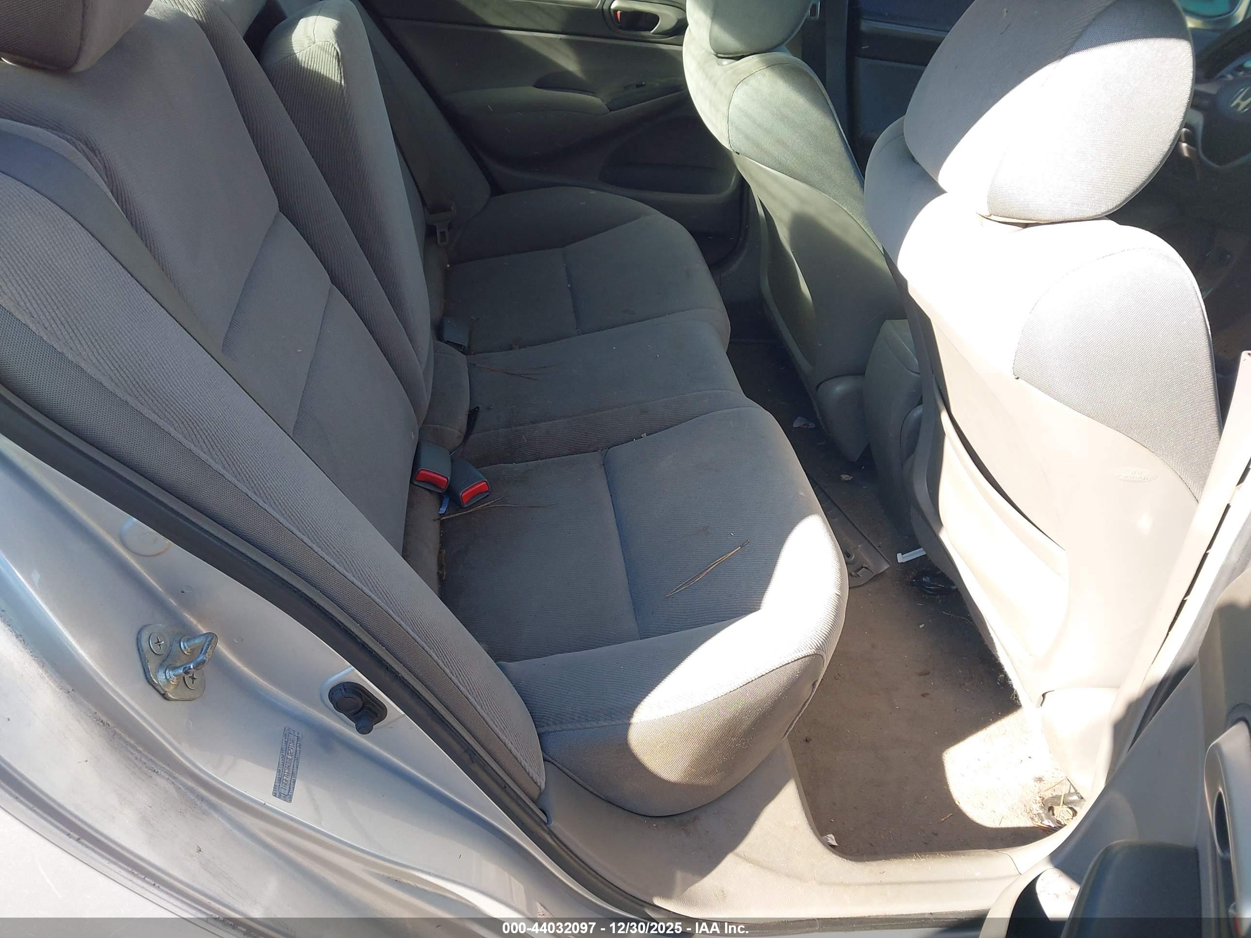 HONDA CIVIC image 8