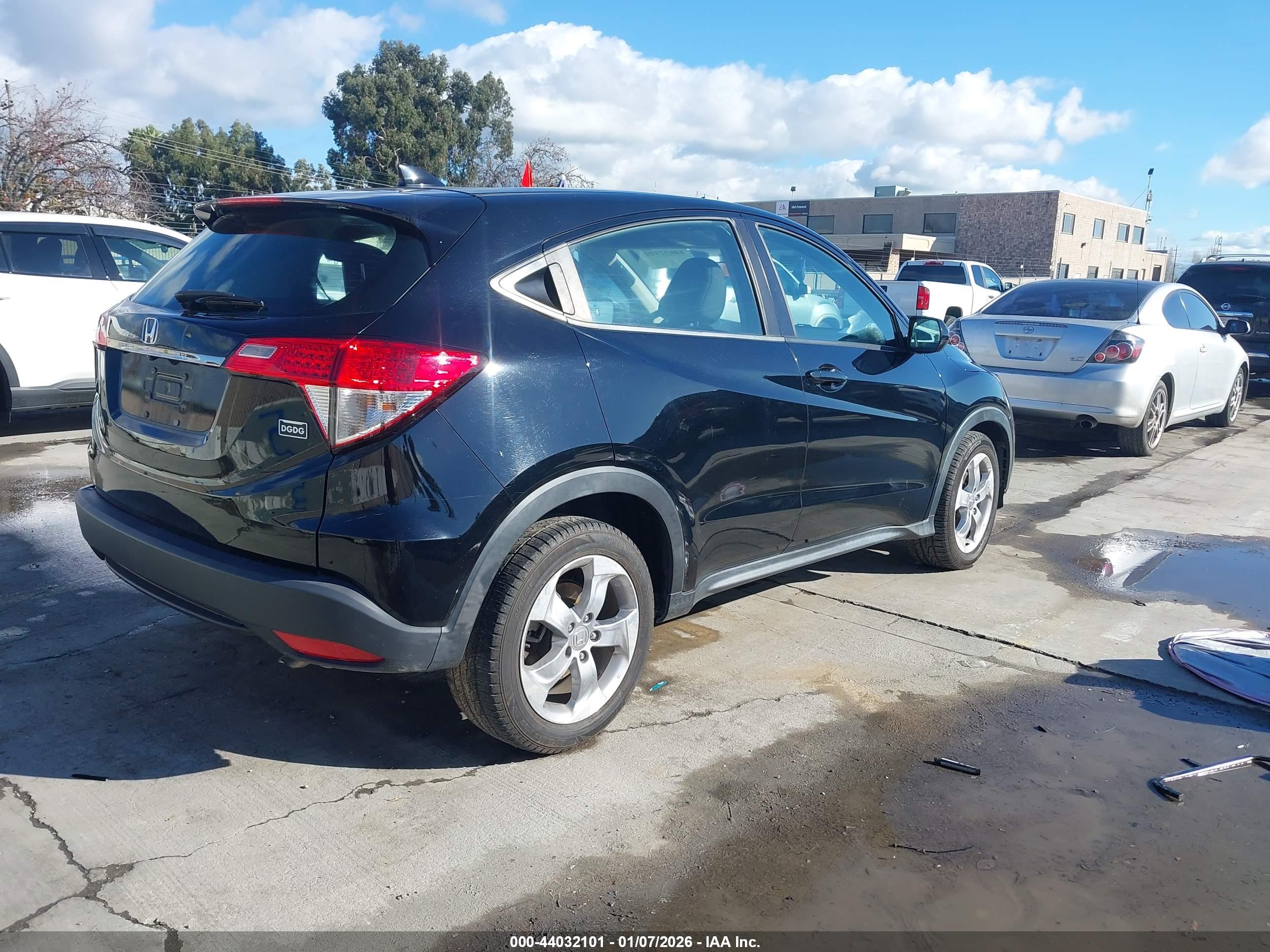 HONDA HR-V image 4