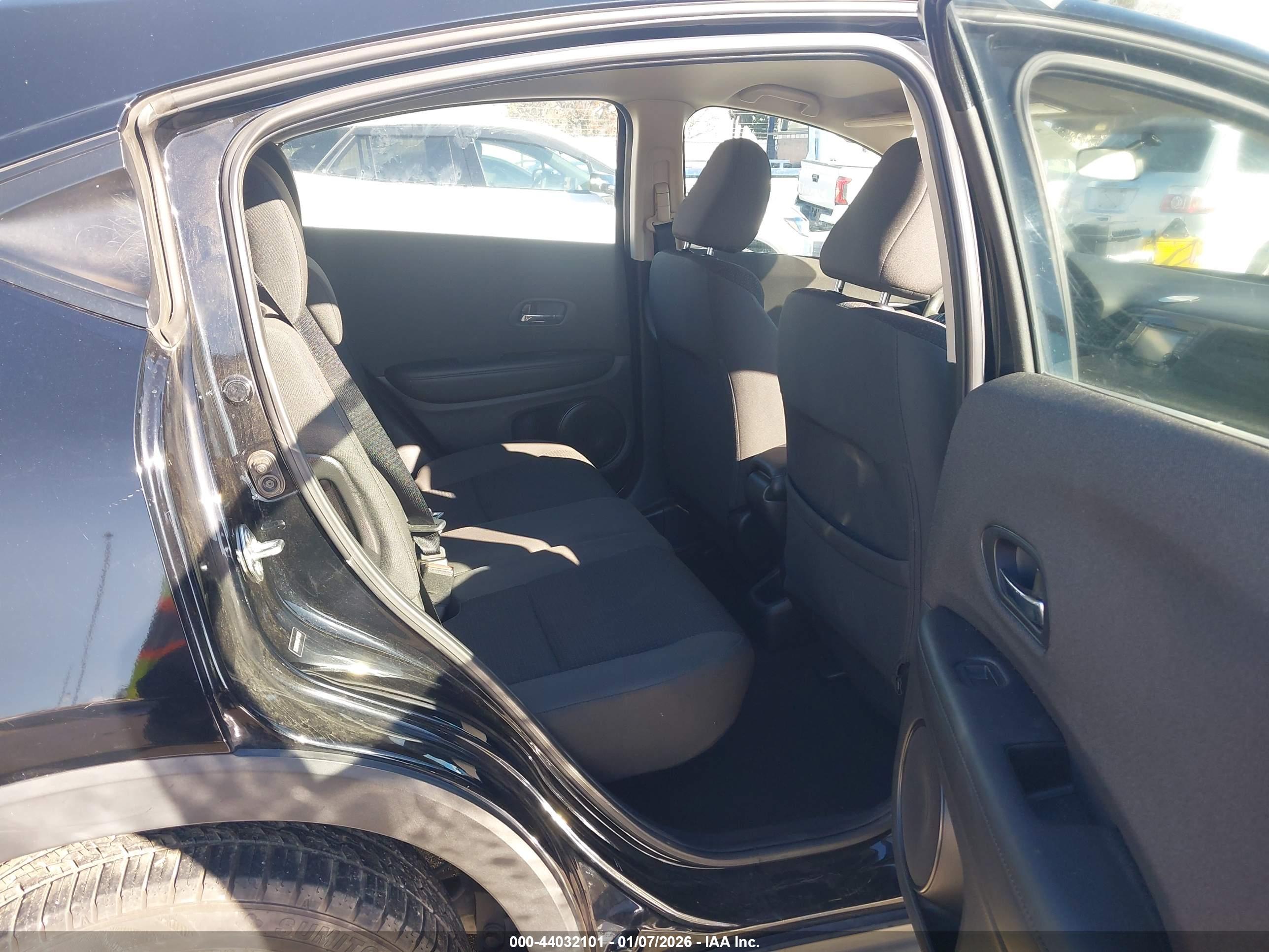 HONDA HR-V image 8