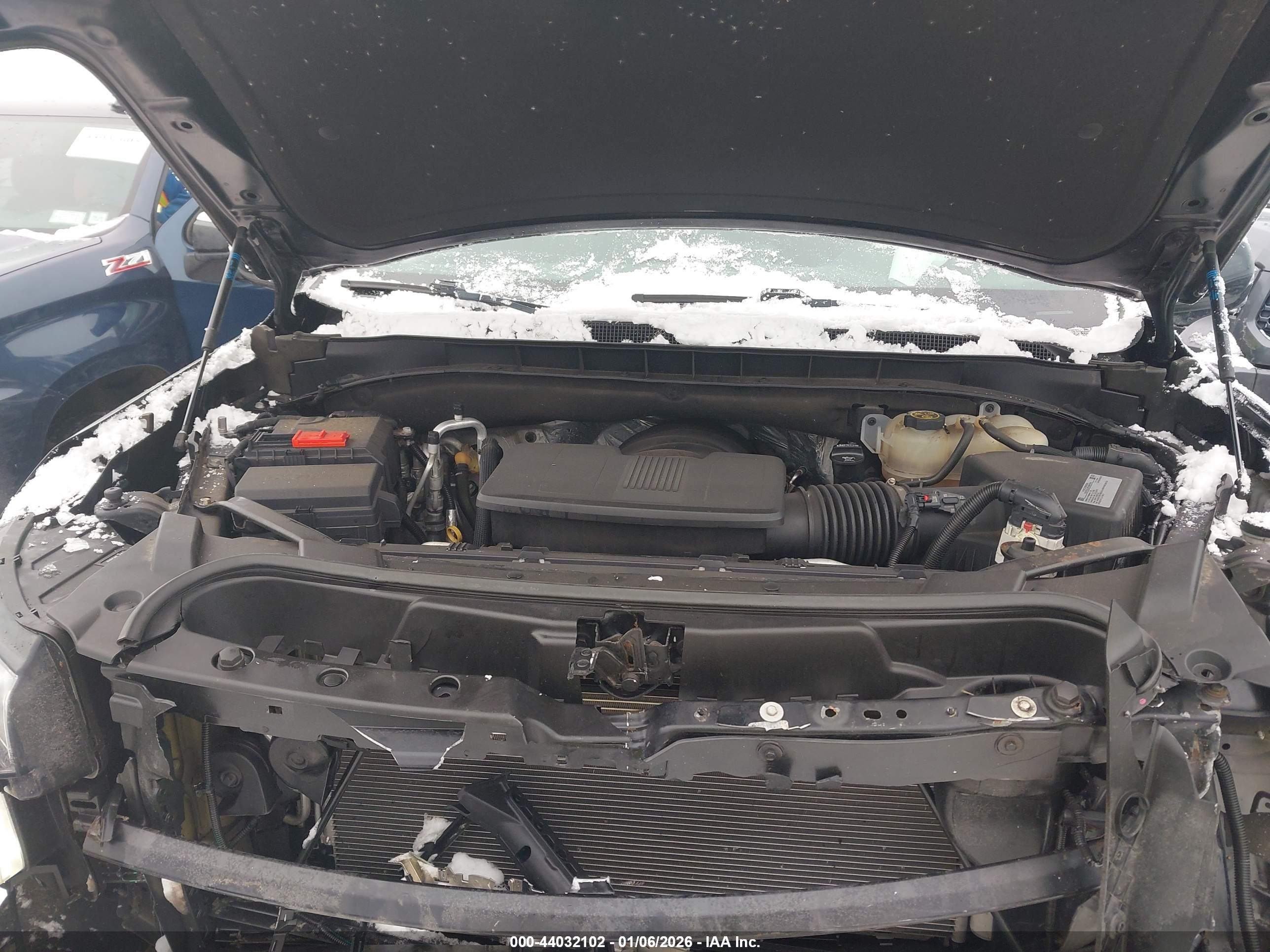 CHEVROLET TAHOE image 10