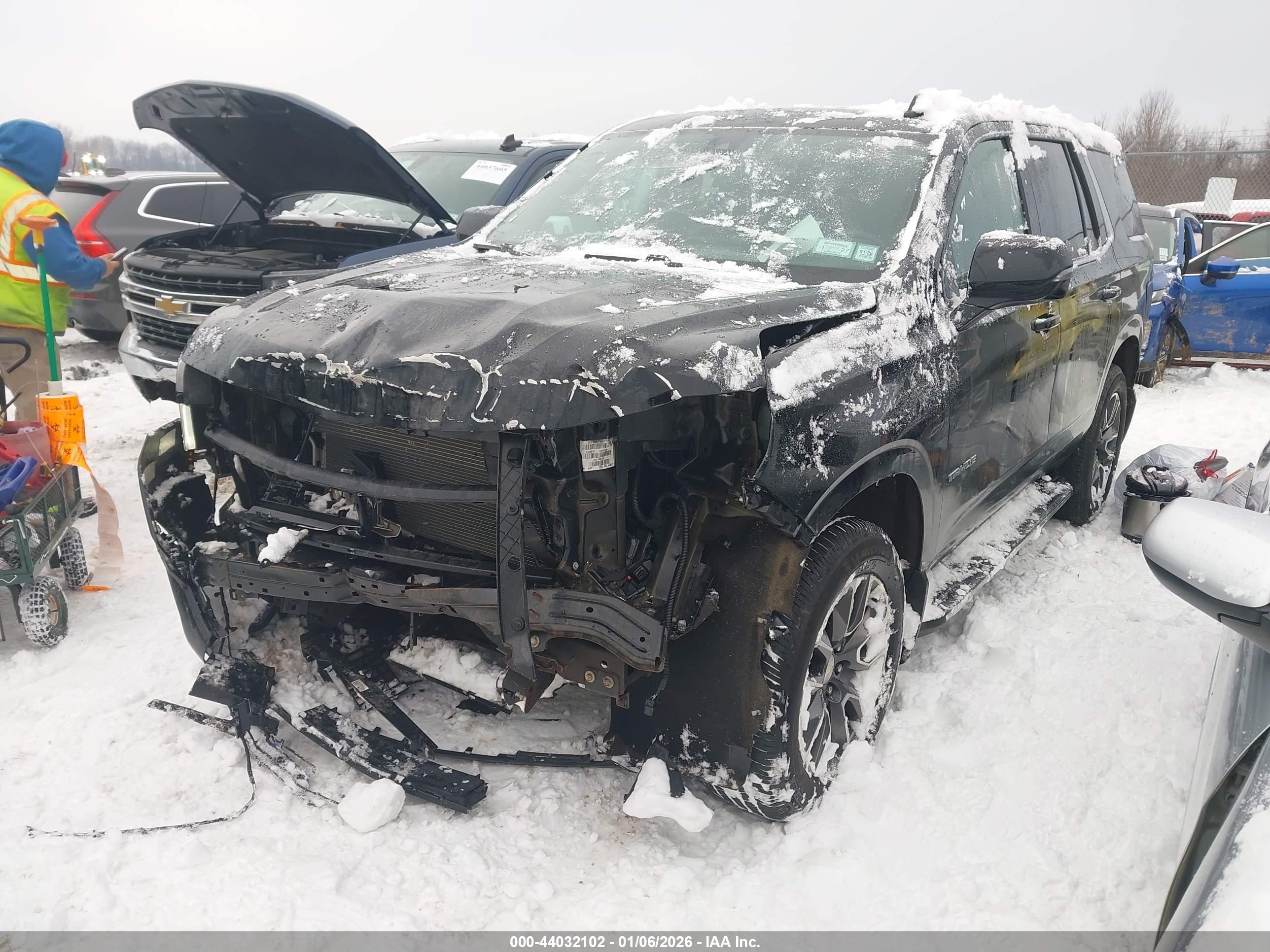 CHEVROLET TAHOE image 2