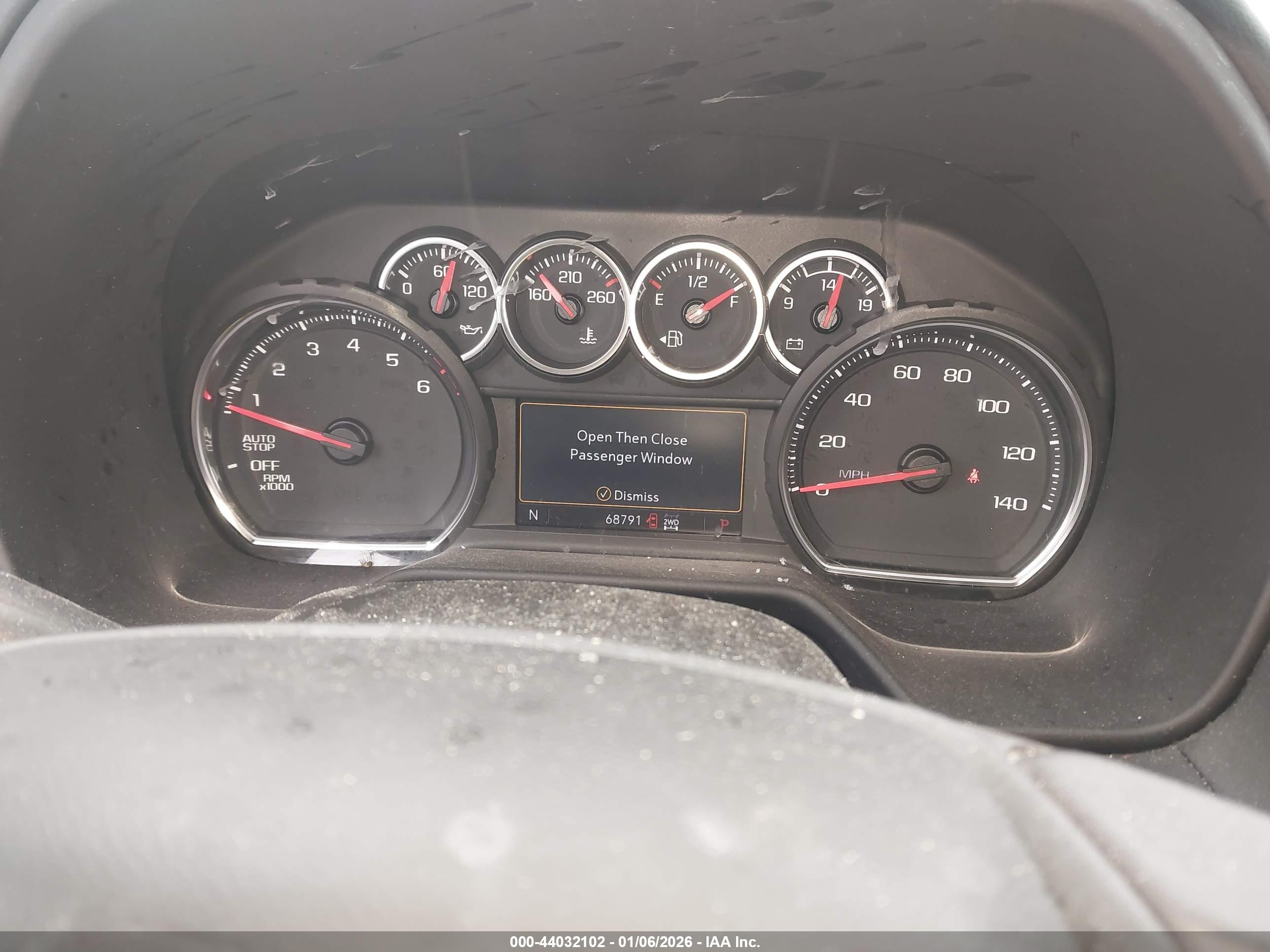 CHEVROLET TAHOE image 7