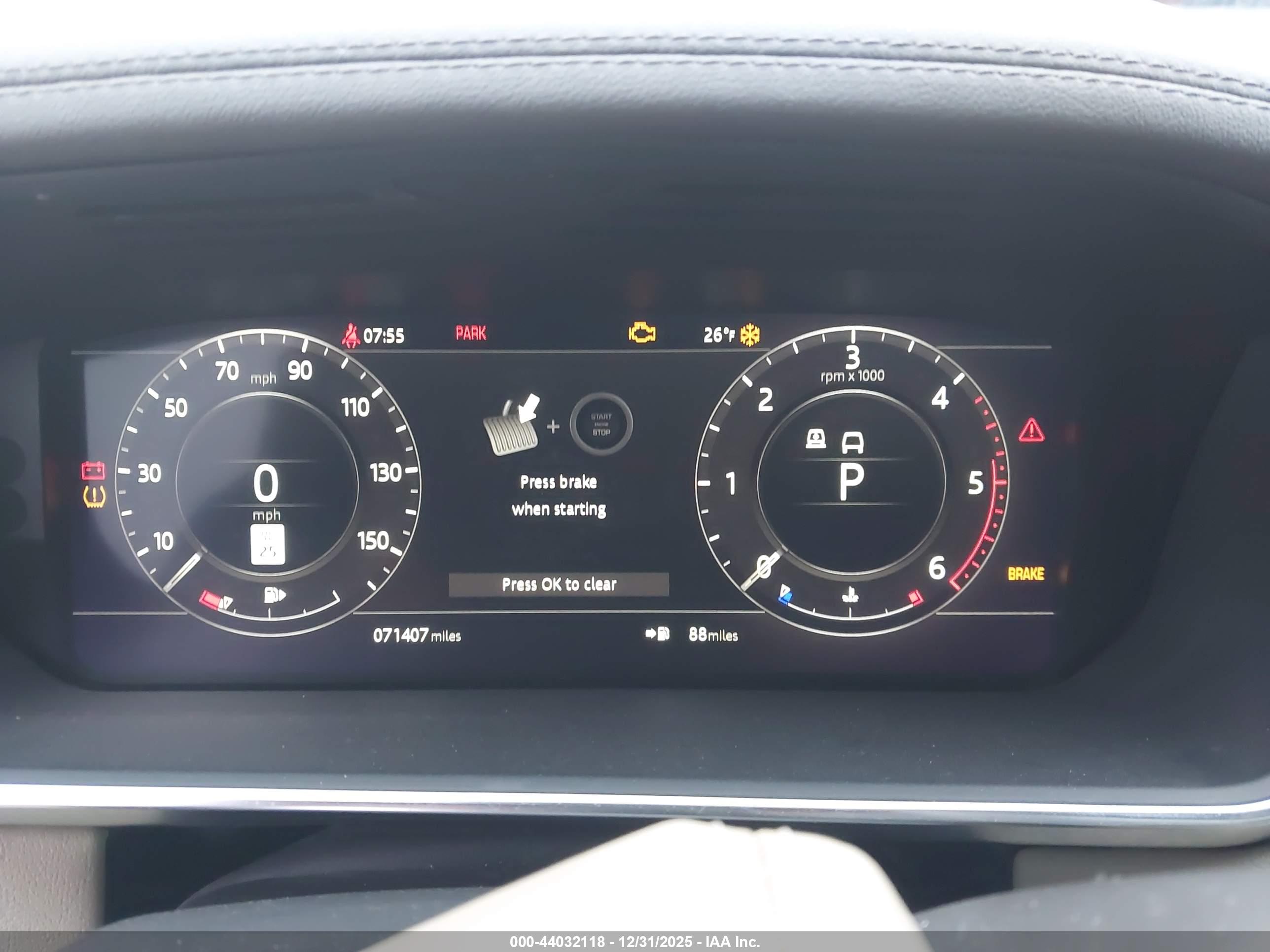 LAND ROVER image 7