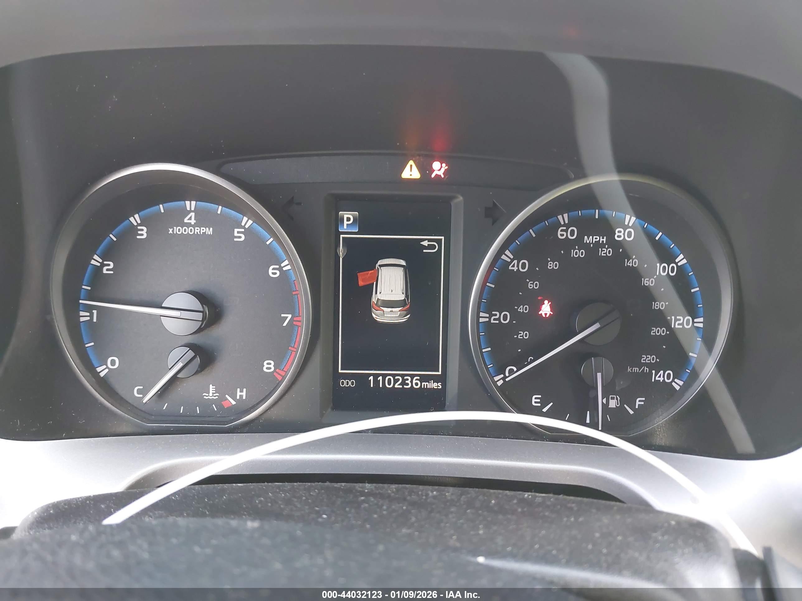 TOYOTA RAV4 image 7