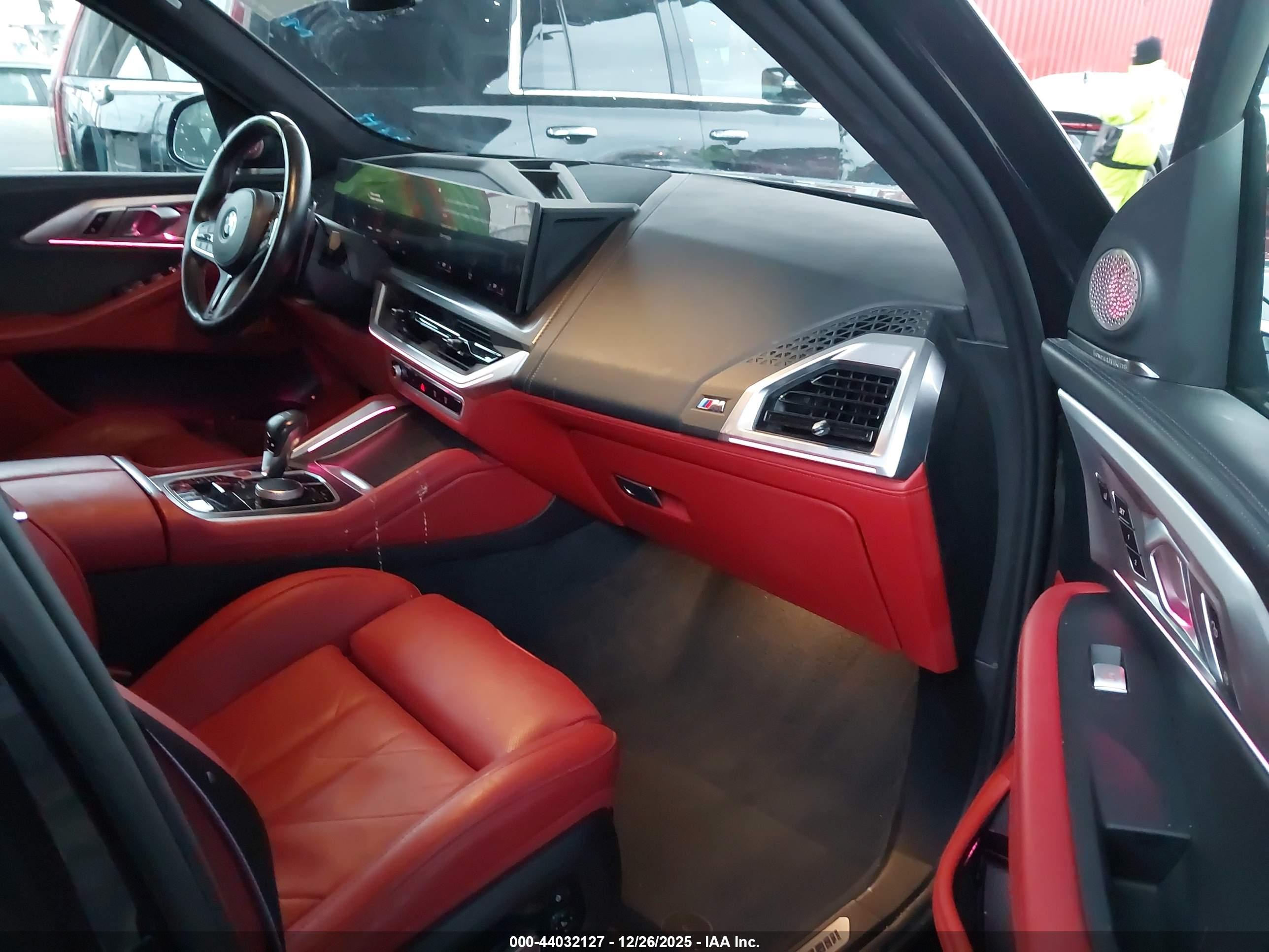 BMW XM image 5
