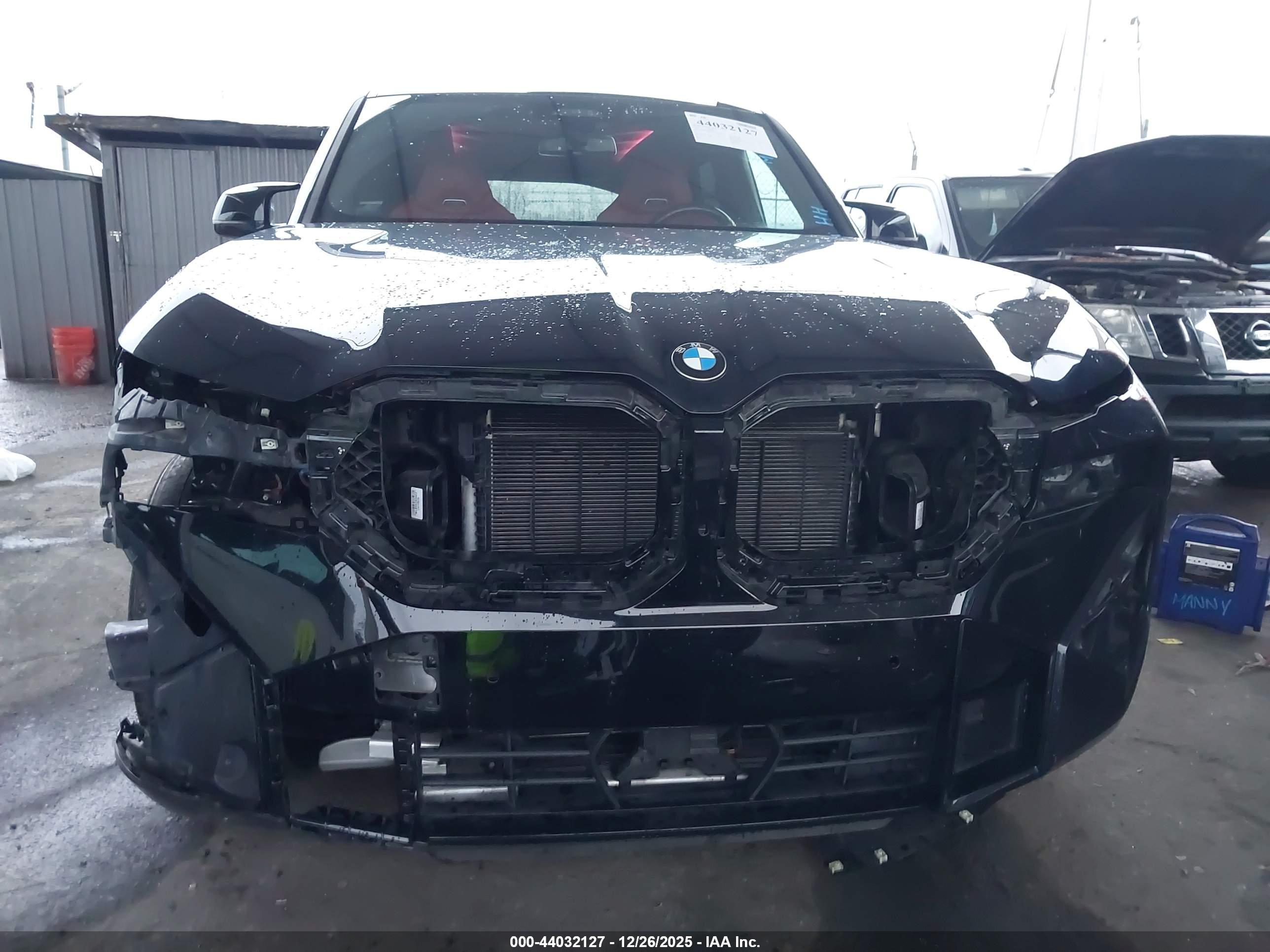 BMW XM image 6