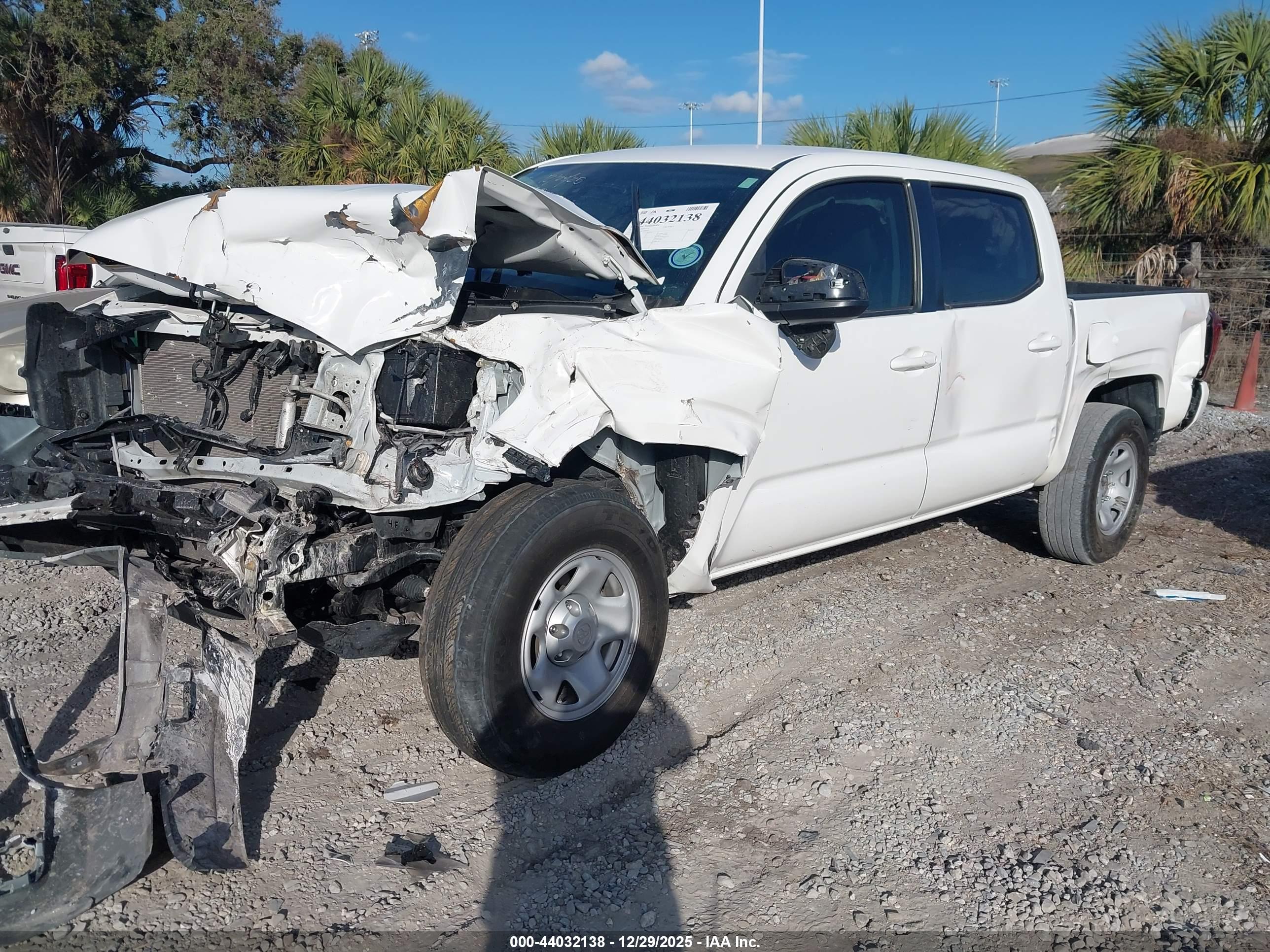 TOYOTA TACOMA image 2