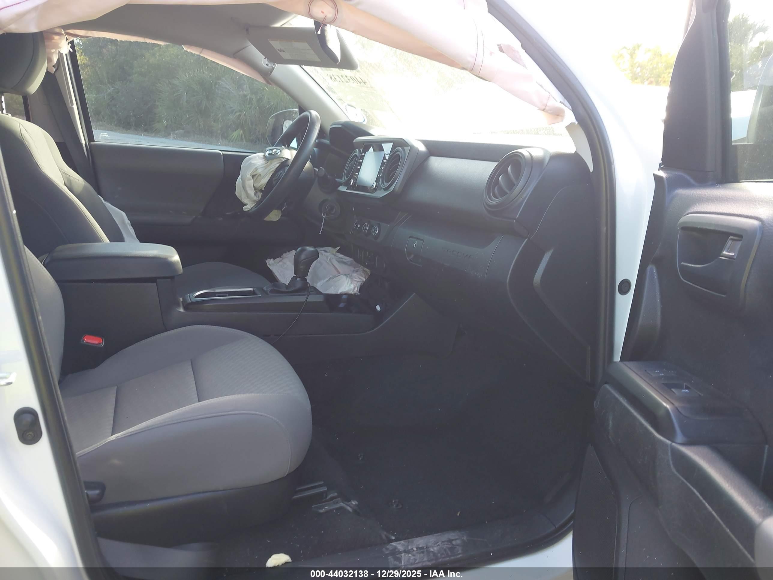 TOYOTA TACOMA image 5