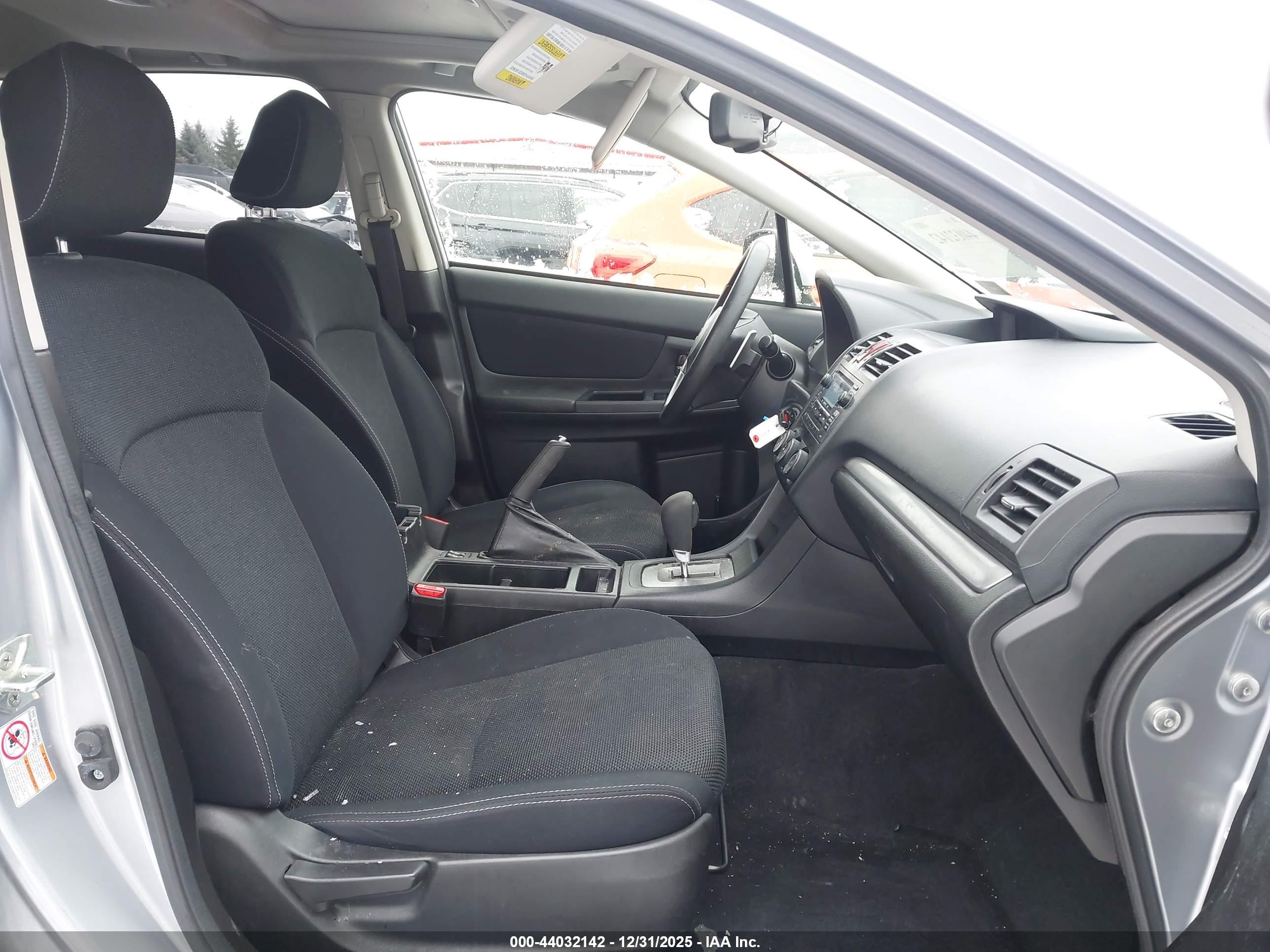 SUBARU XV image 5
