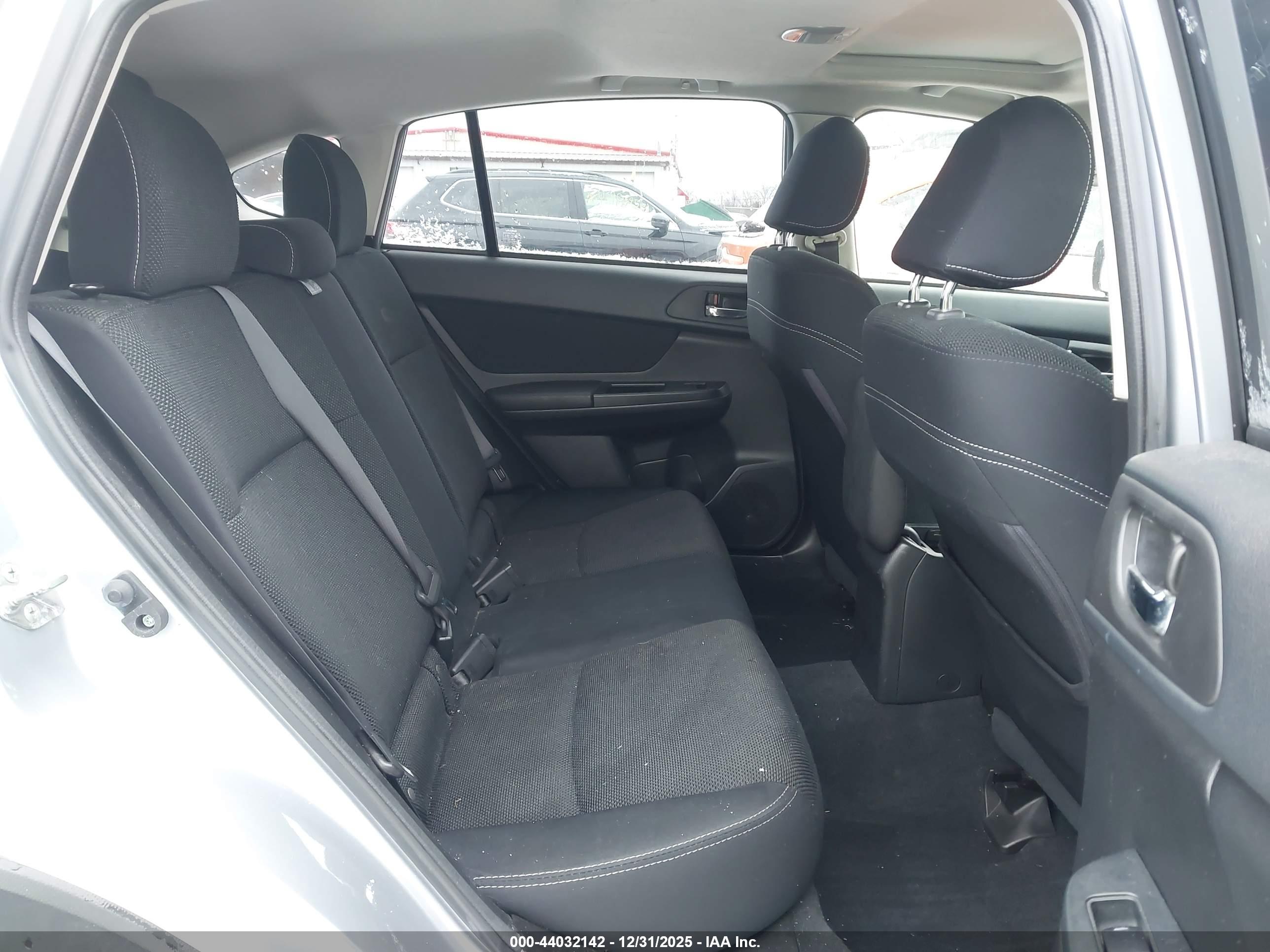 SUBARU XV image 8