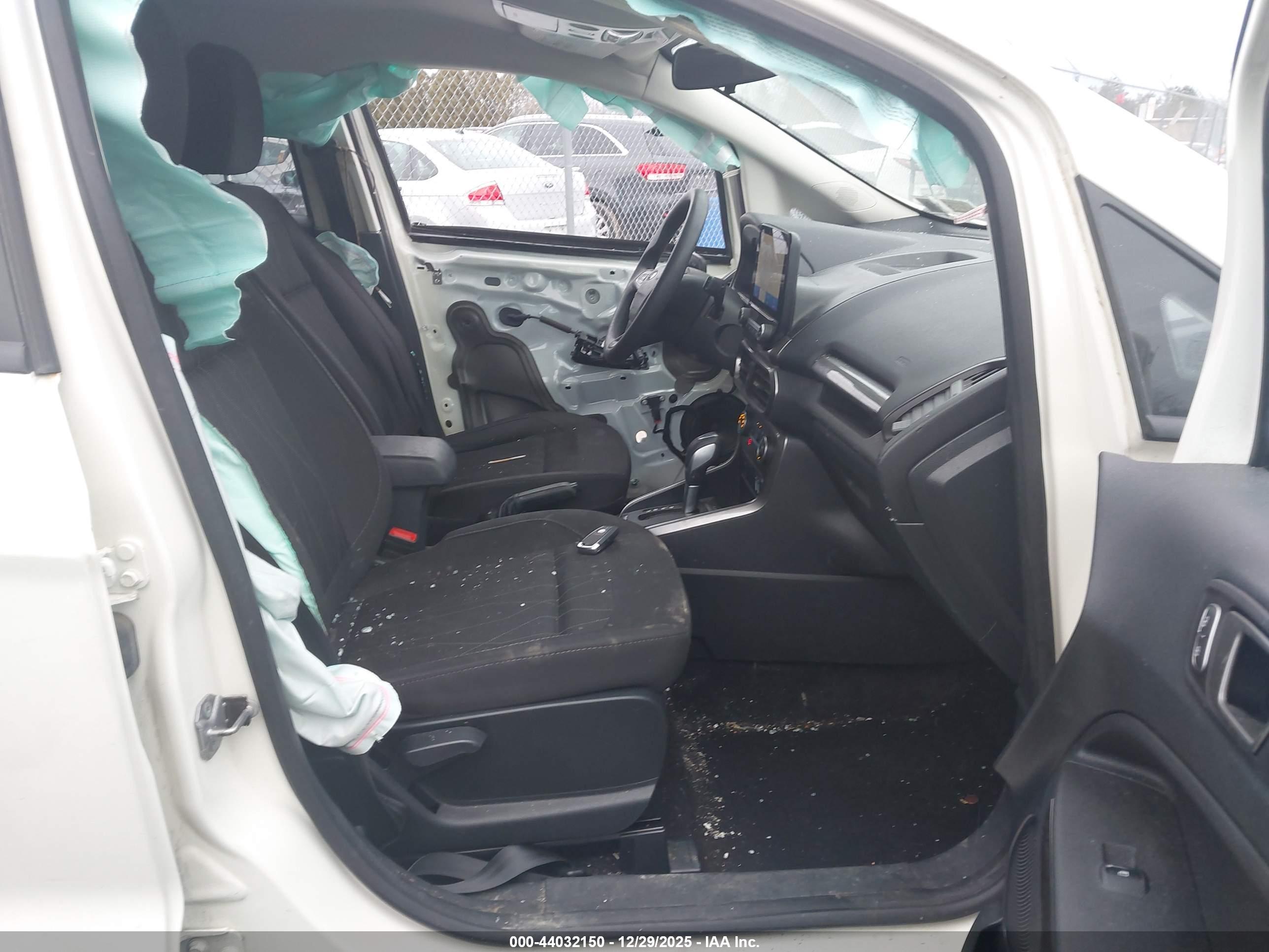 FORD ECOSPORT image 5